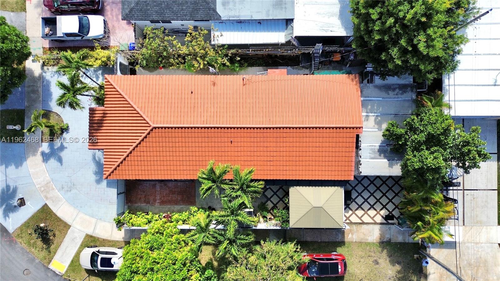 300 SW 71st Ave Miami, FL 33144