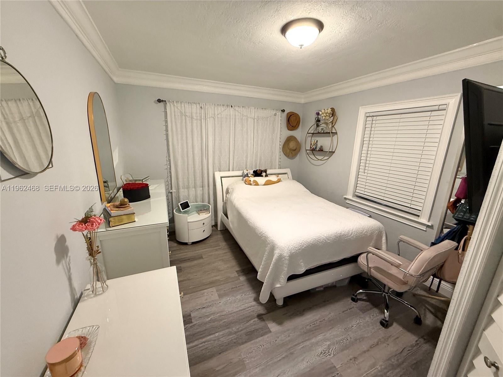 300 SW 71st Ave Miami, FL 33144