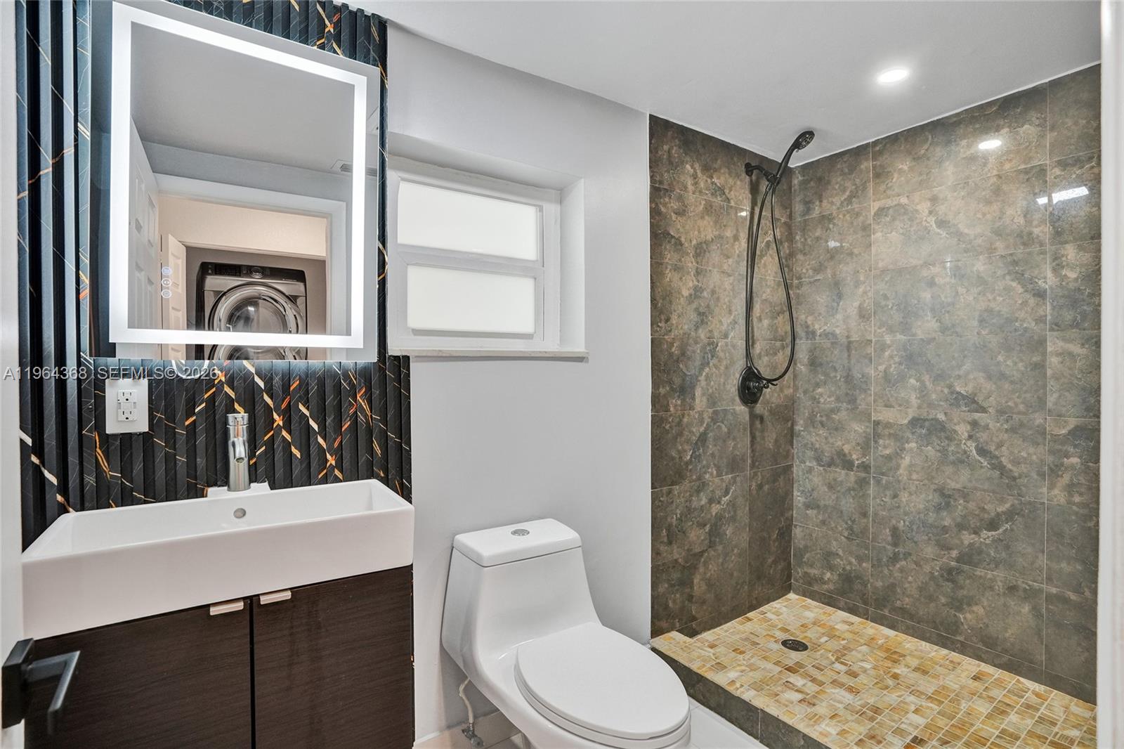 1517 Moffett St Hollywood, FL 33020