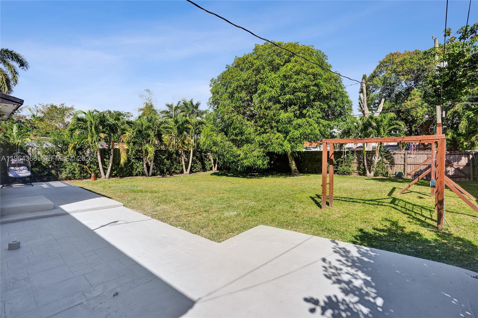 1517 Moffett St Hollywood, FL 33020