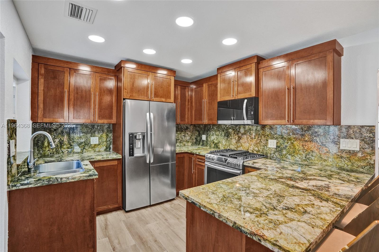 1517 Moffett St Hollywood, FL 33020