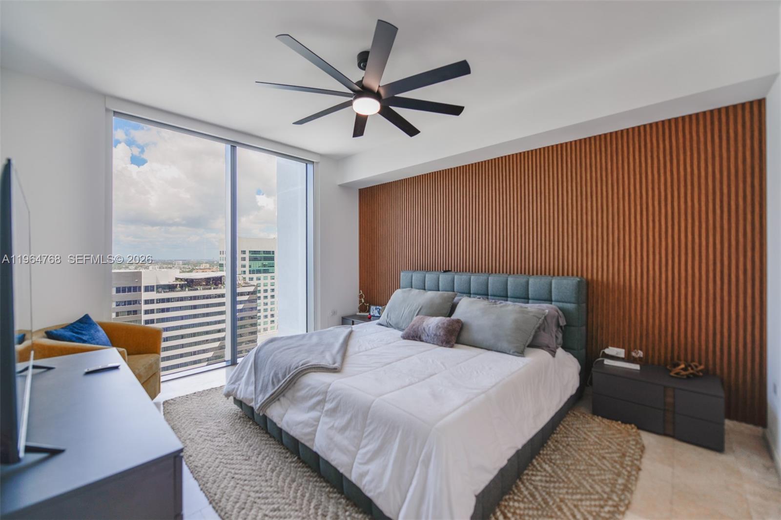 88 SW 7th St #2204 Miami, FL 33130