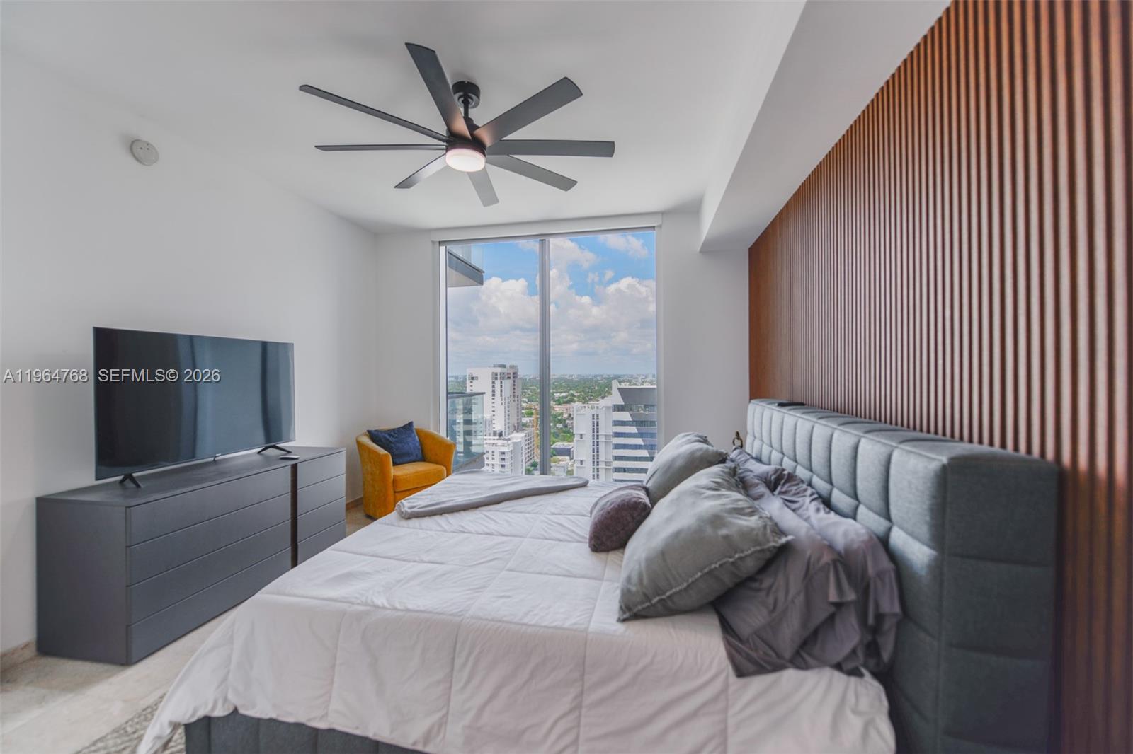 88 SW 7th St #2204 Miami, FL 33130