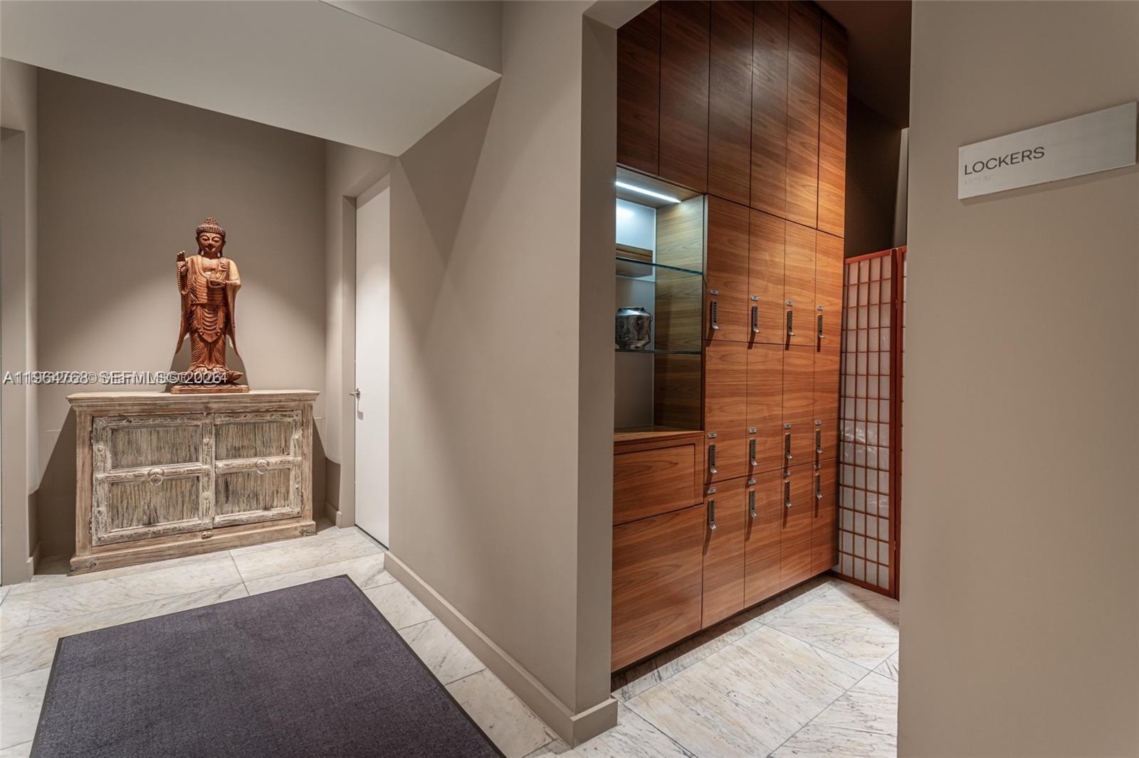 88 SW 7th St #2204 Miami, FL 33130