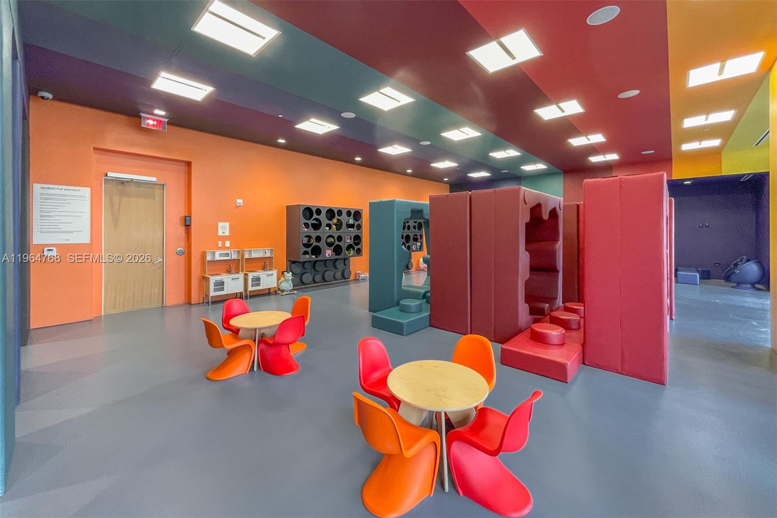 88 SW 7th St #2204 Miami, FL 33130