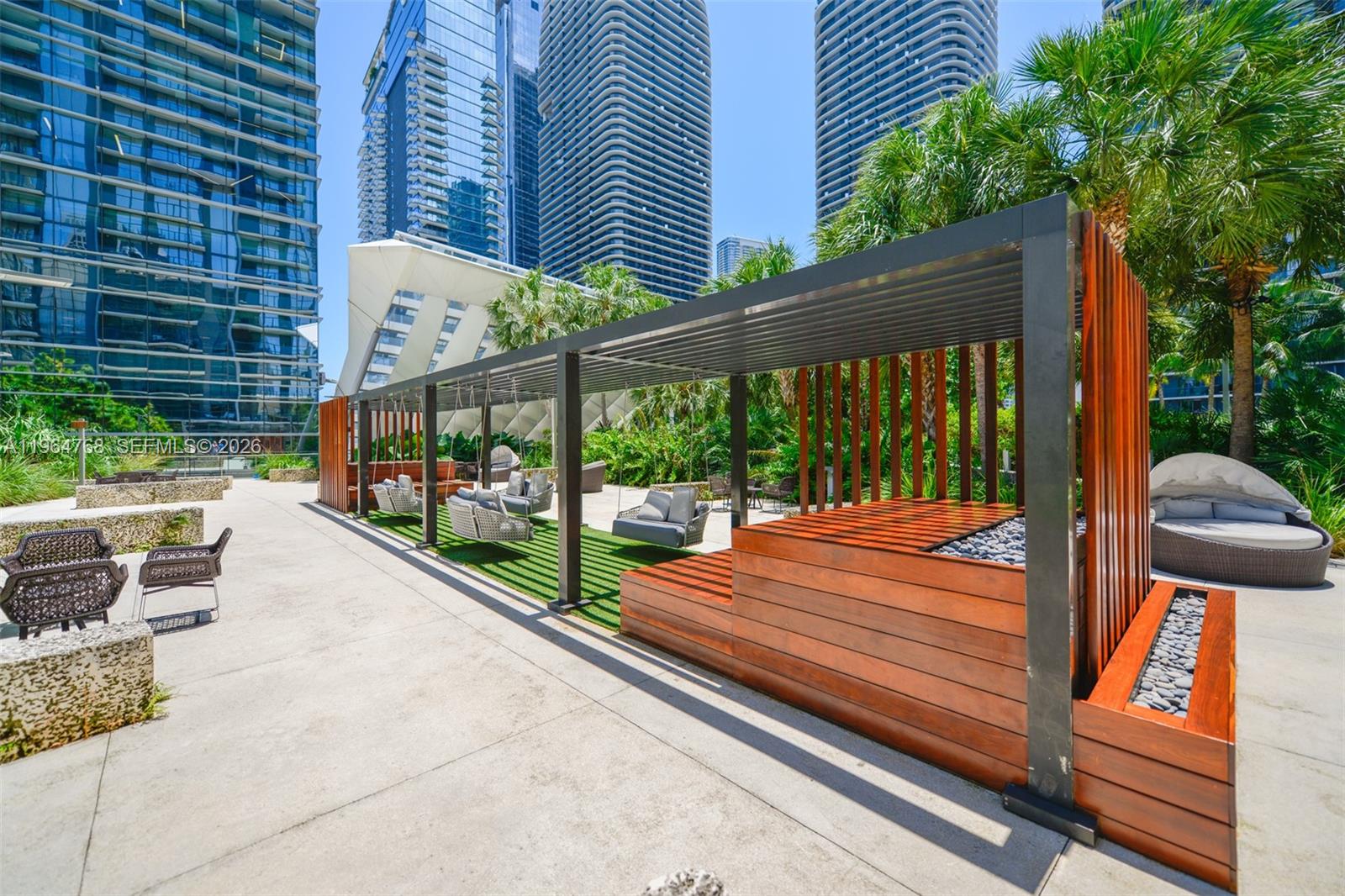 88 SW 7th St #2204 Miami, FL 33130