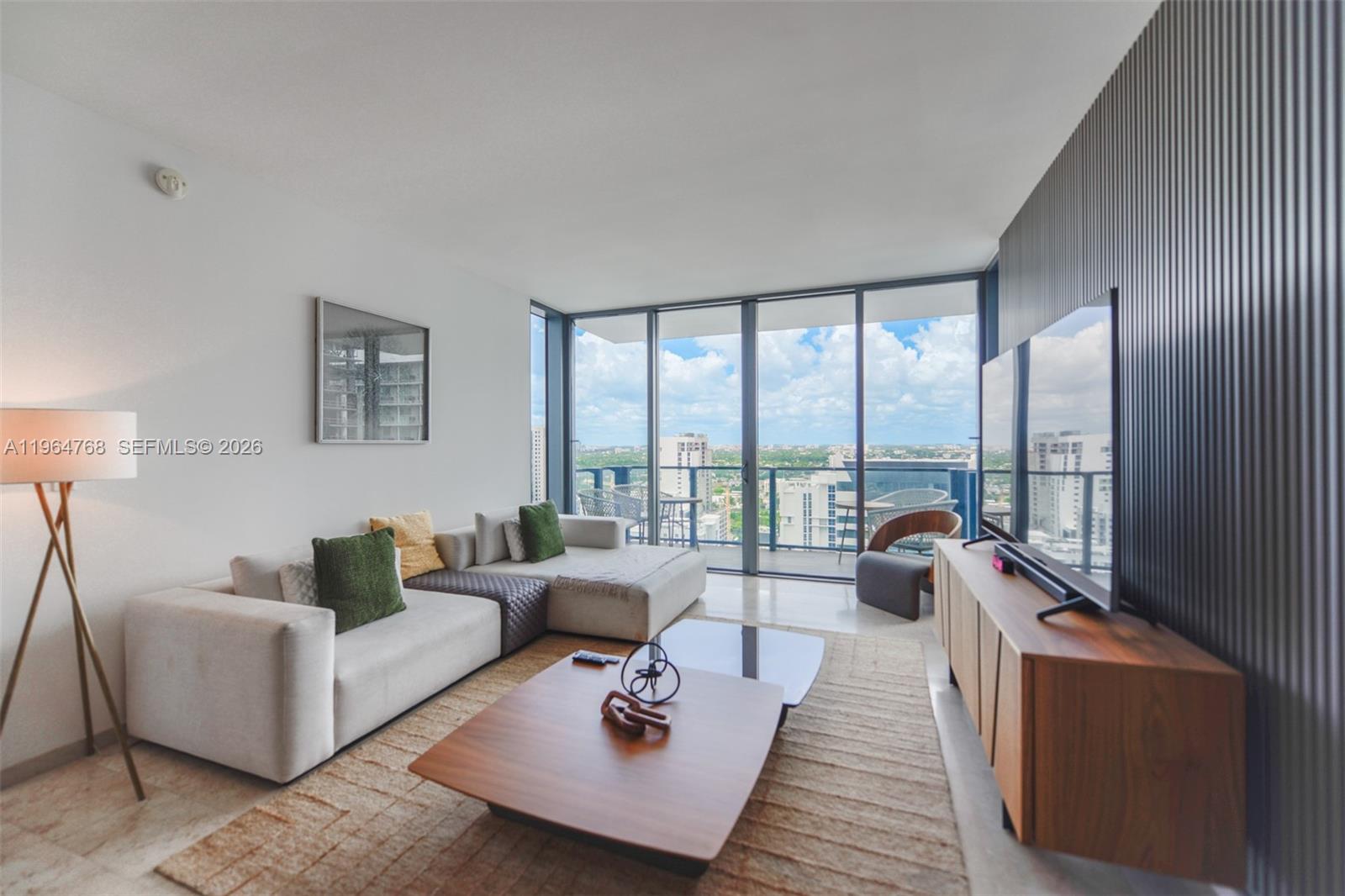 88 SW 7th St #2204 Miami, FL 33130