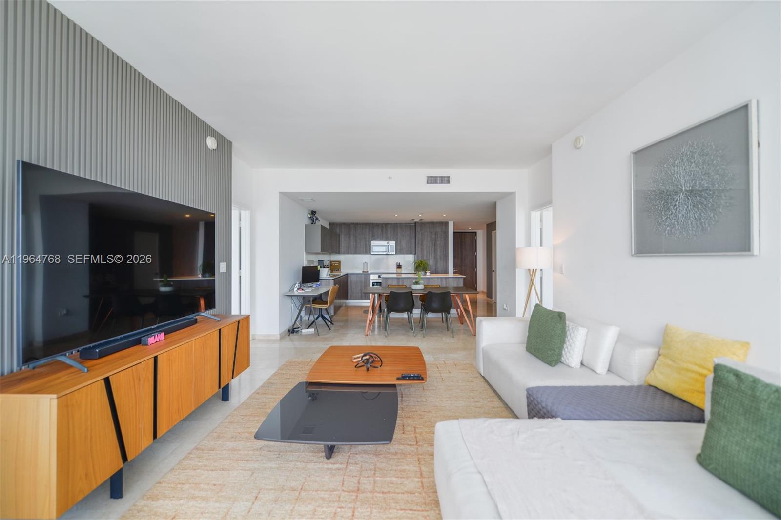 88 SW 7th St #2204 Miami, FL 33130