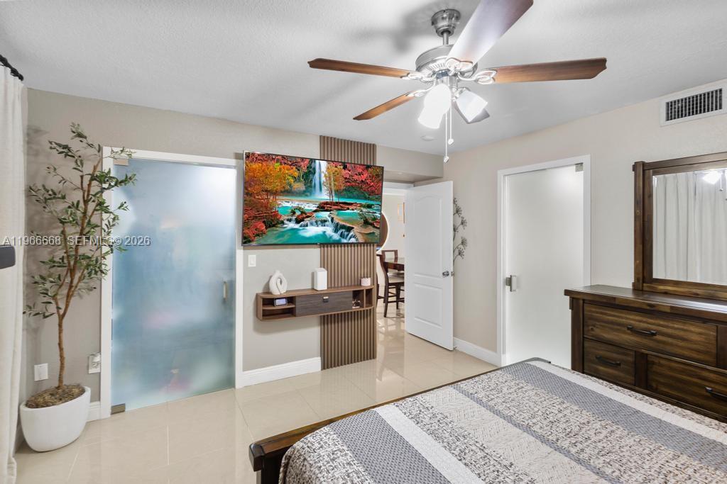 10951 W Okeechobee Rd #101 Hialeah Gardens, FL 33018