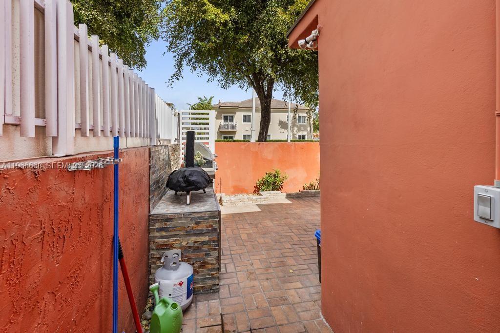 10951 W Okeechobee Rd #101 Hialeah Gardens, FL 33018