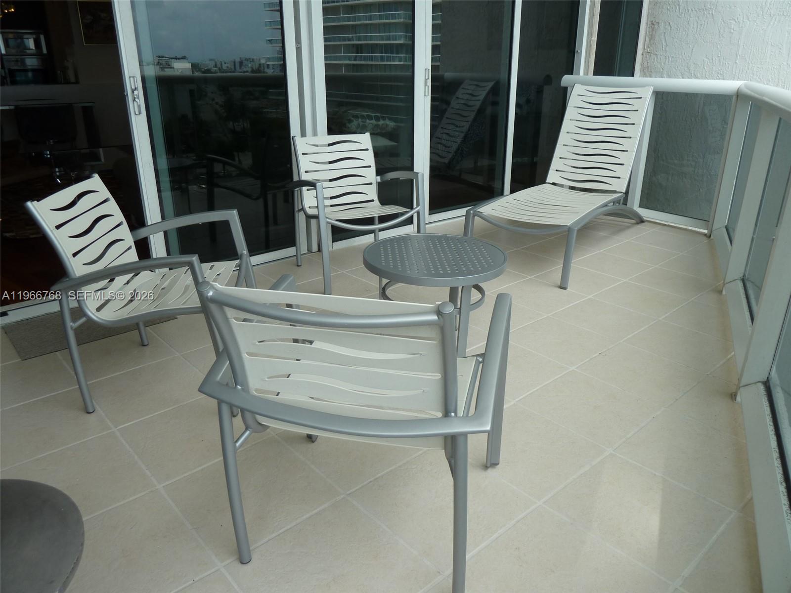 image Murano Grande23