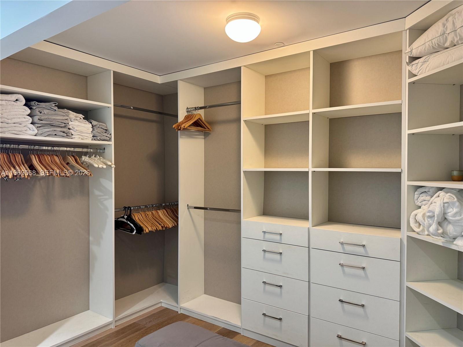 350 Ocean Dr #406N Key Biscayne, FL 33149