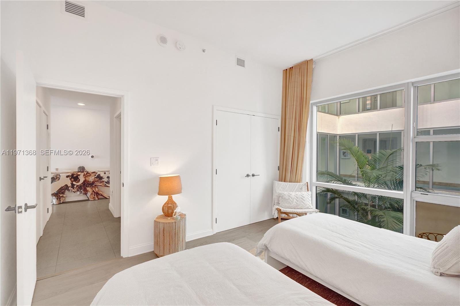 image The Carillon South Tower15