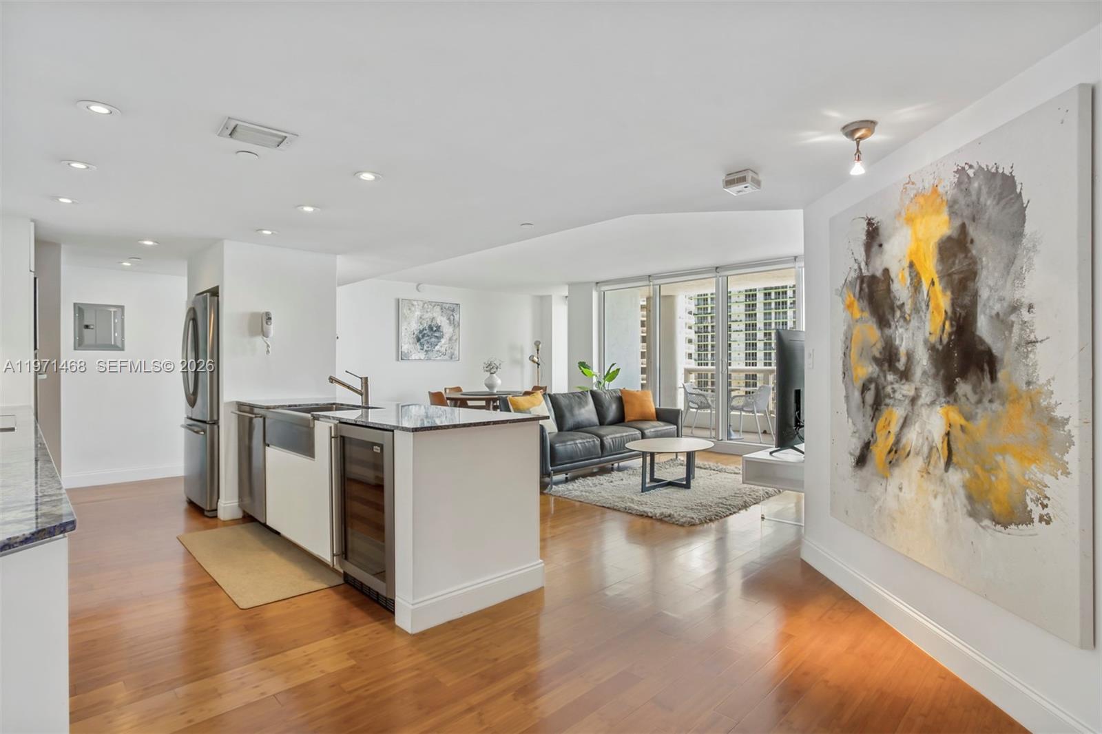 1717 N Bayshore Dr #A-2740