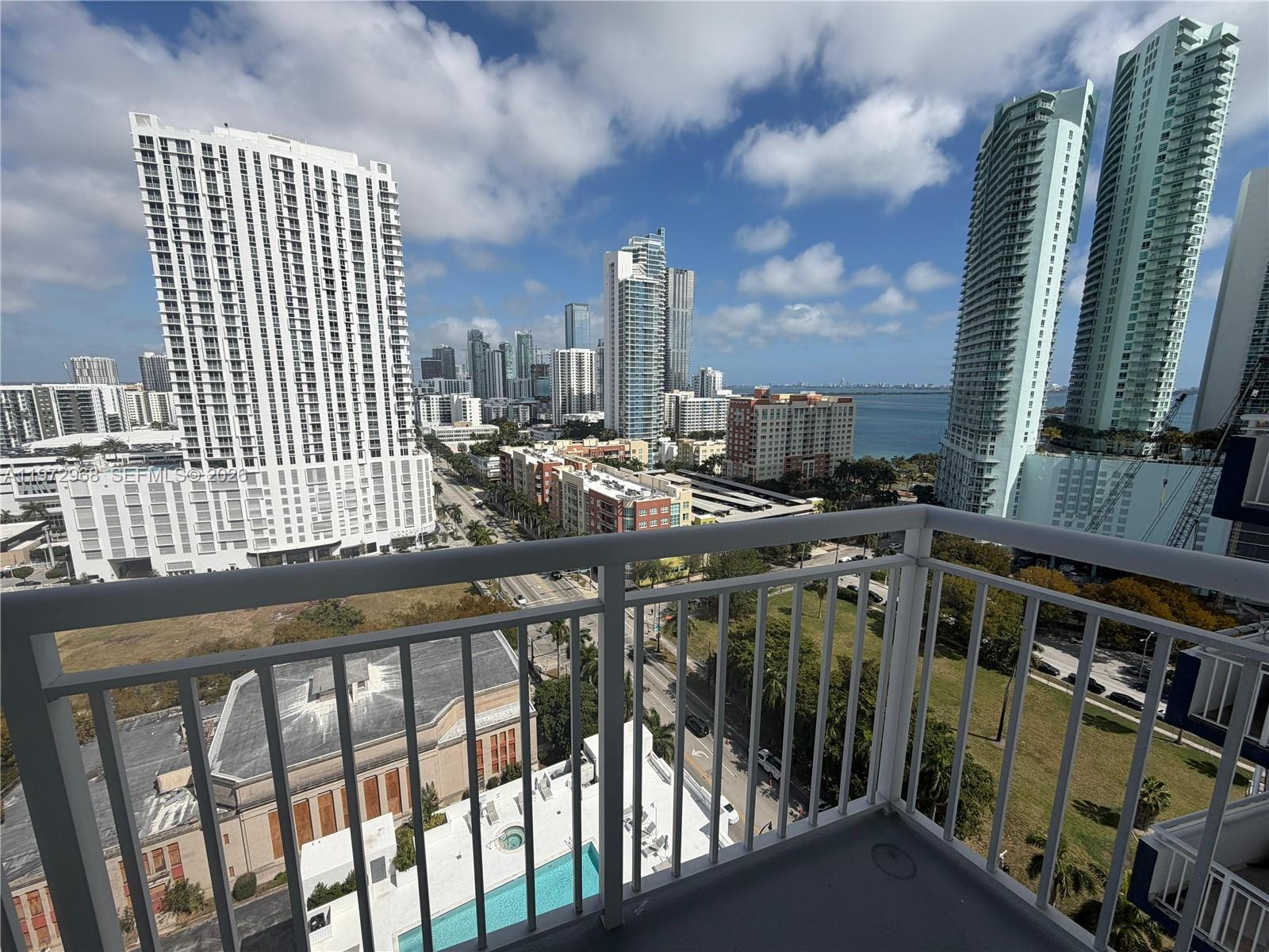 image 1800 Biscayne Plaza12