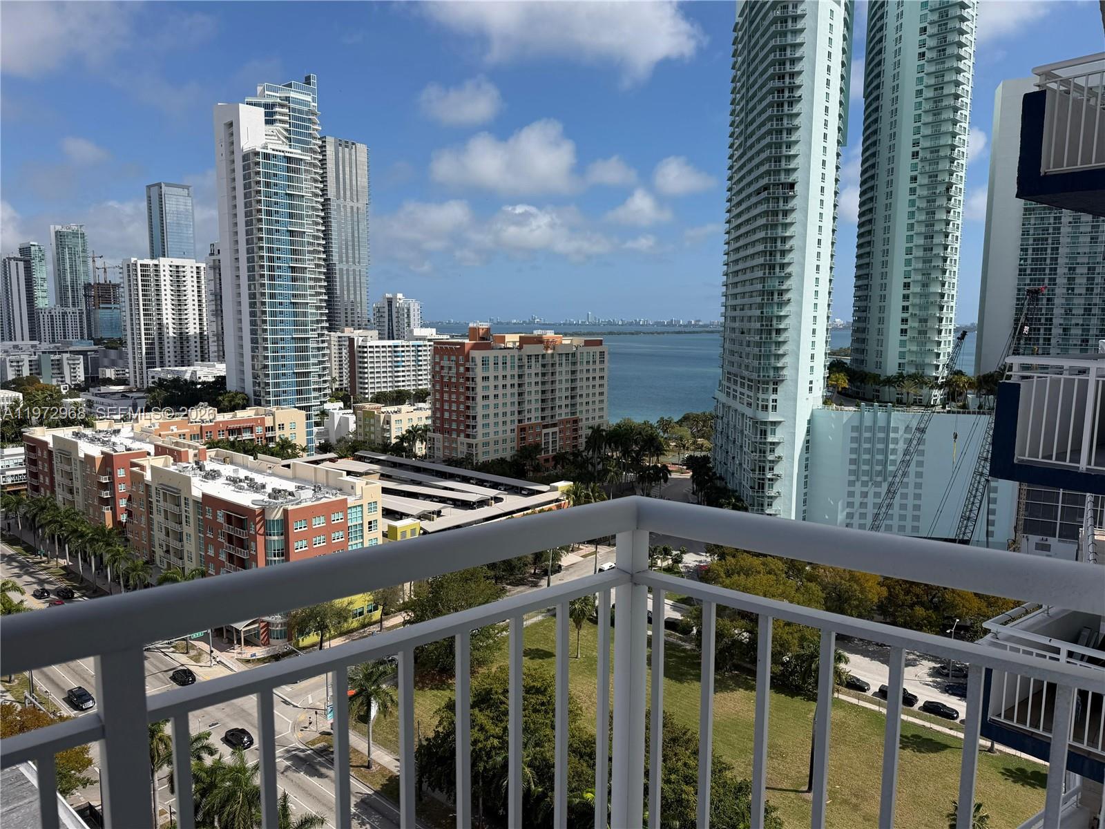 image 1800 Biscayne Plaza15