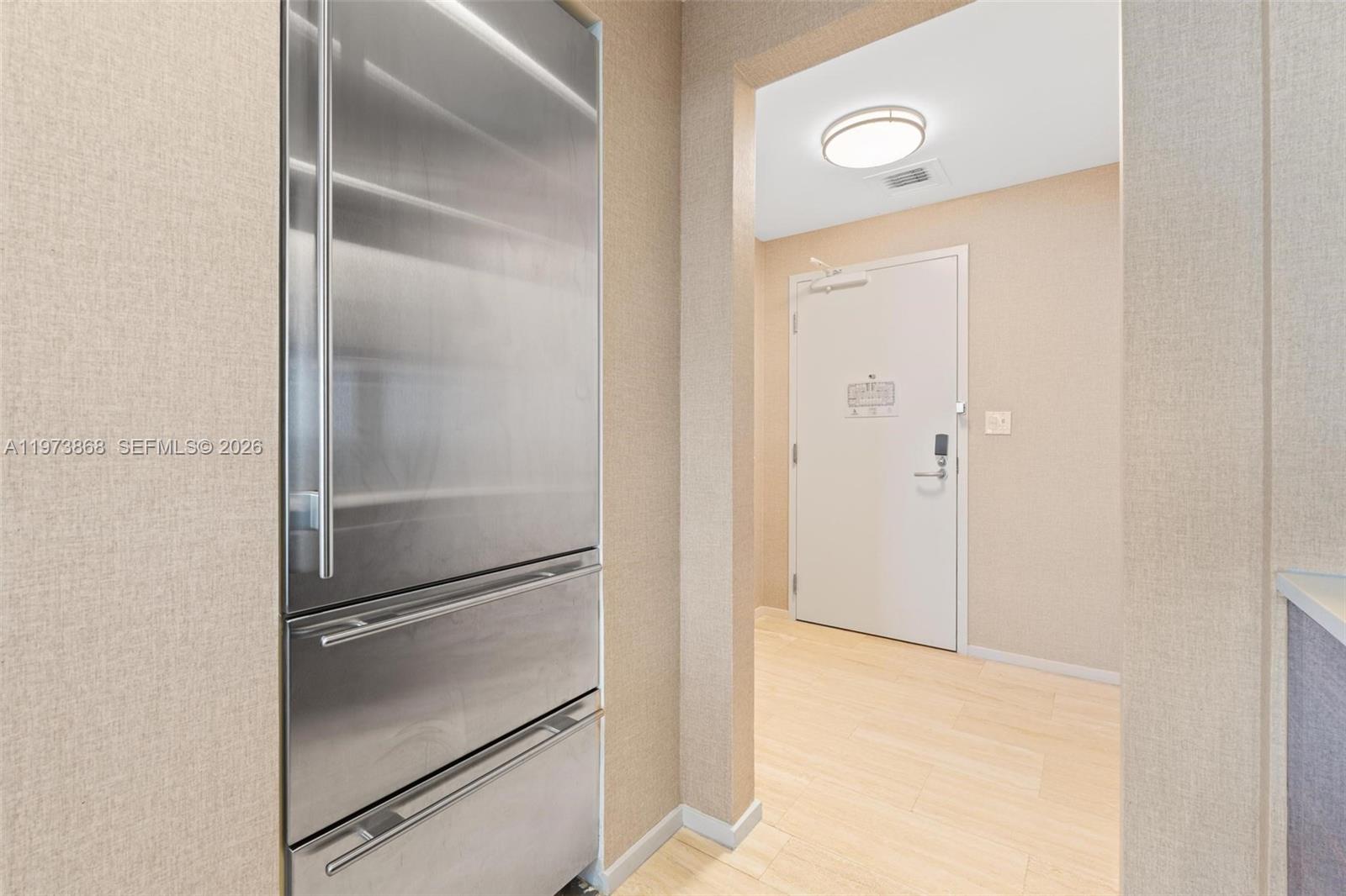 551 N Fort Lauderdale Bch Blvd #R1803 Fort Lauderdale, FL 33304