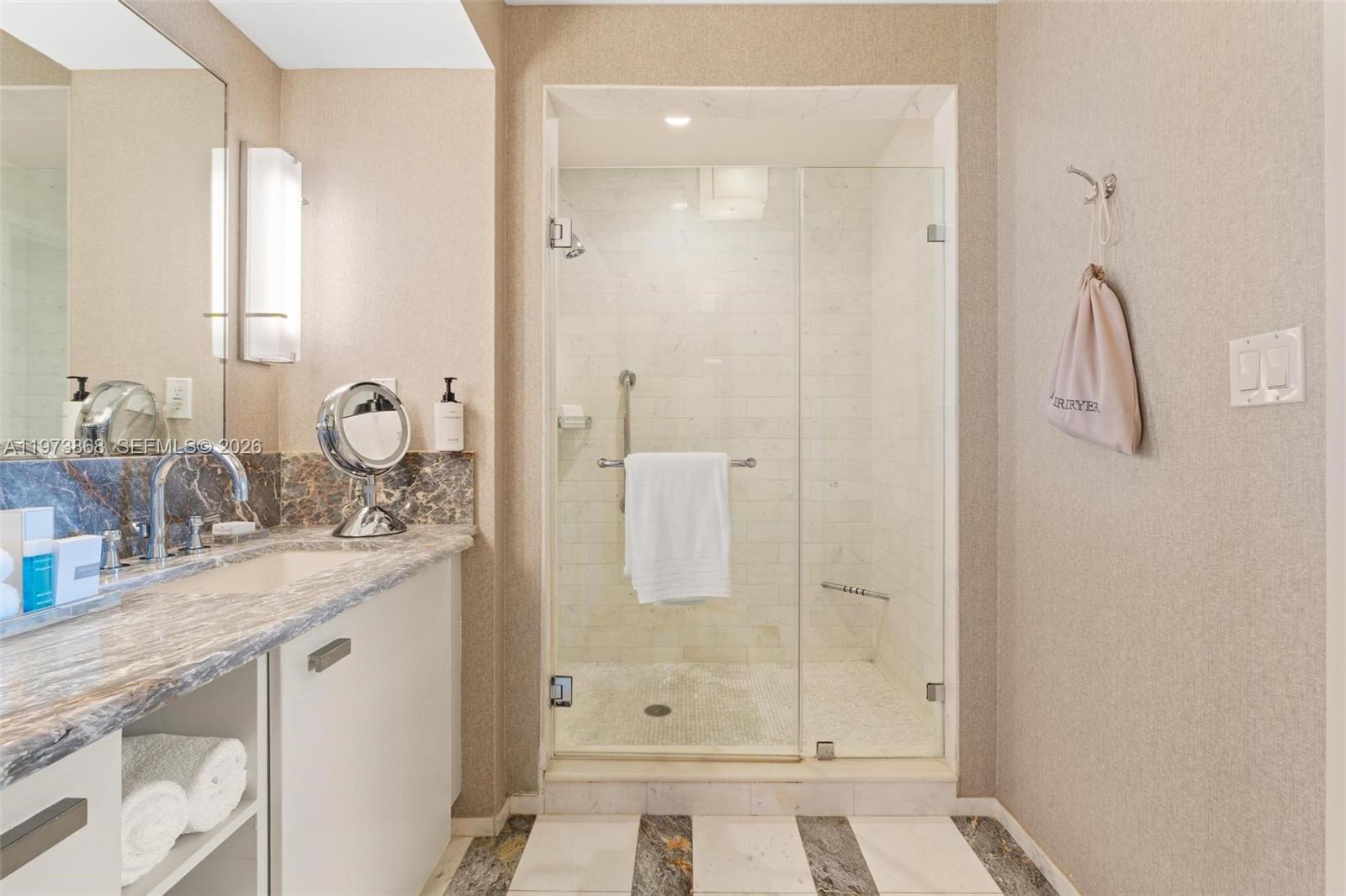 551 N Fort Lauderdale Bch Blvd #R1803 Fort Lauderdale, FL 33304