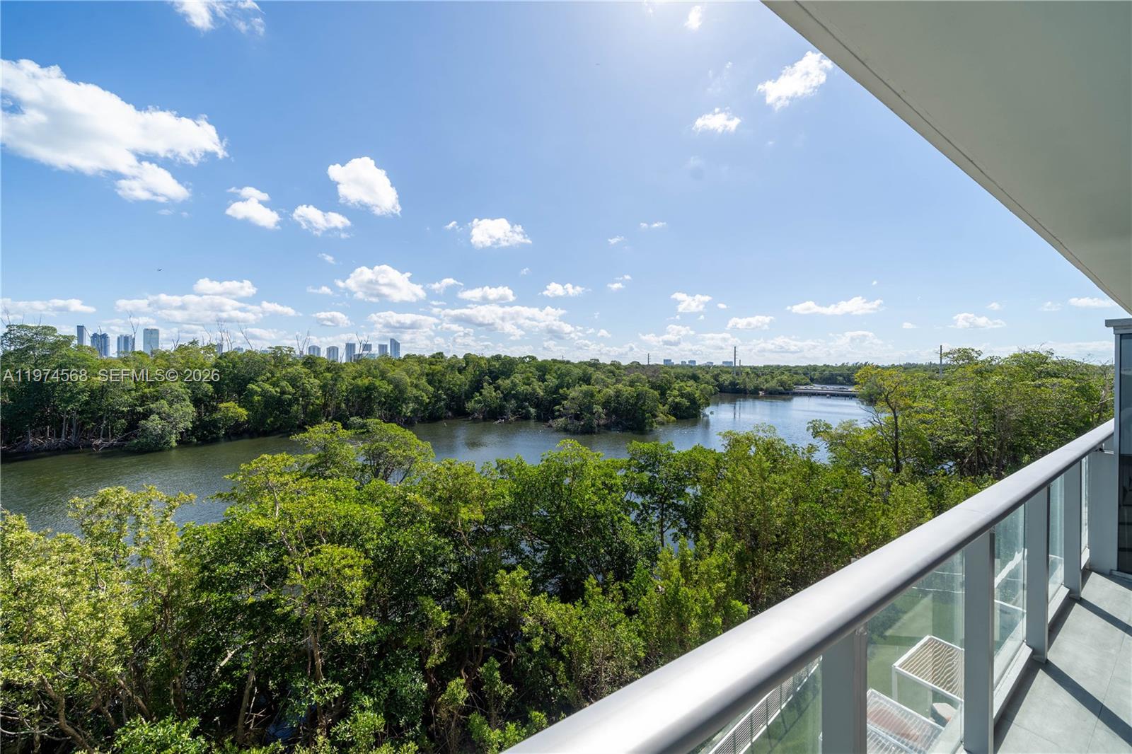 16385 Biscayne Blvd #417 North Miami Beach, FL 33160