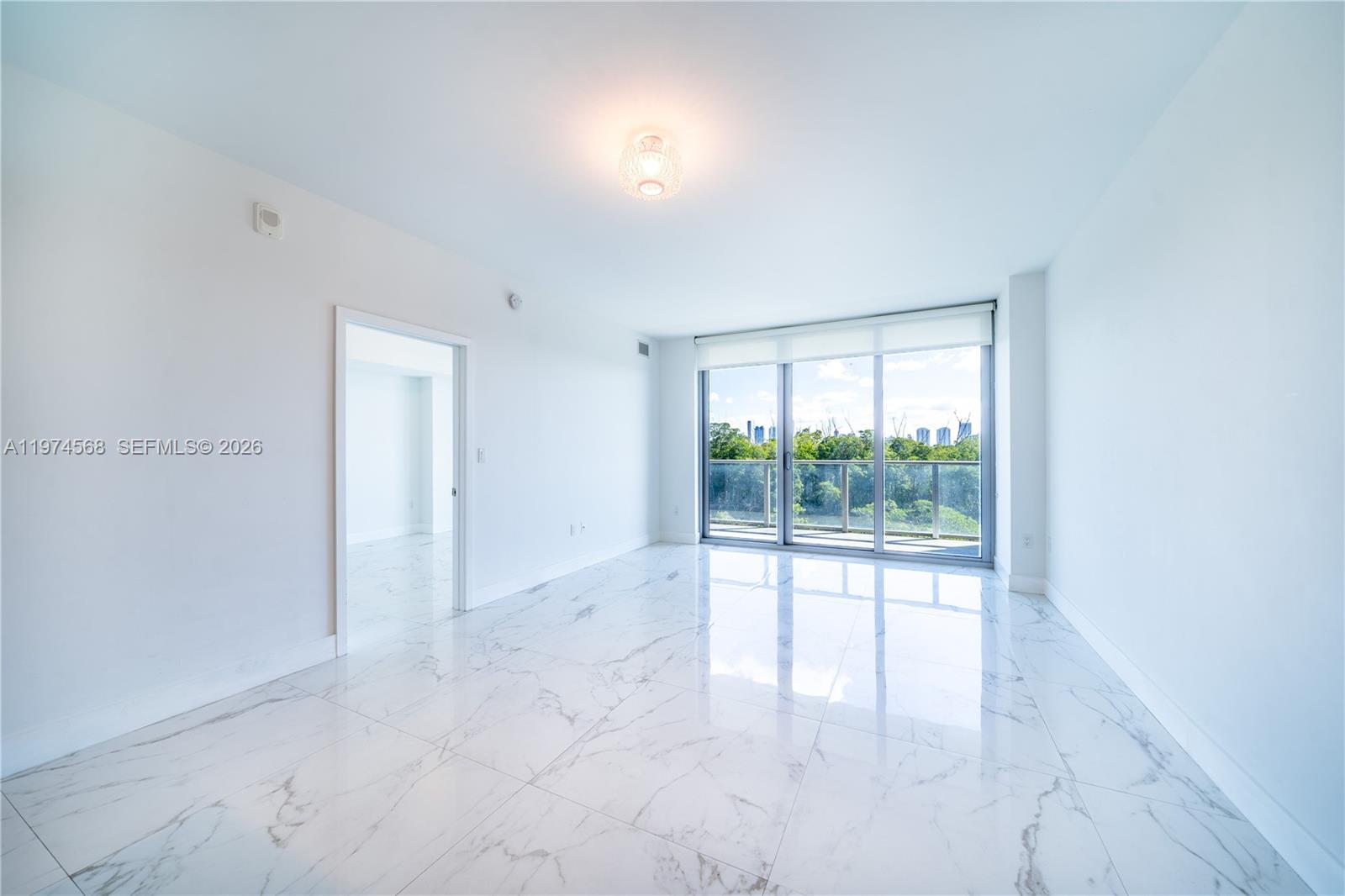 16385 Biscayne Blvd #417 North Miami Beach, FL 33160