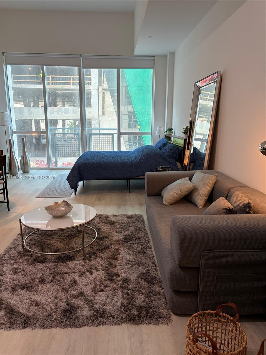 image Vizcayne North13