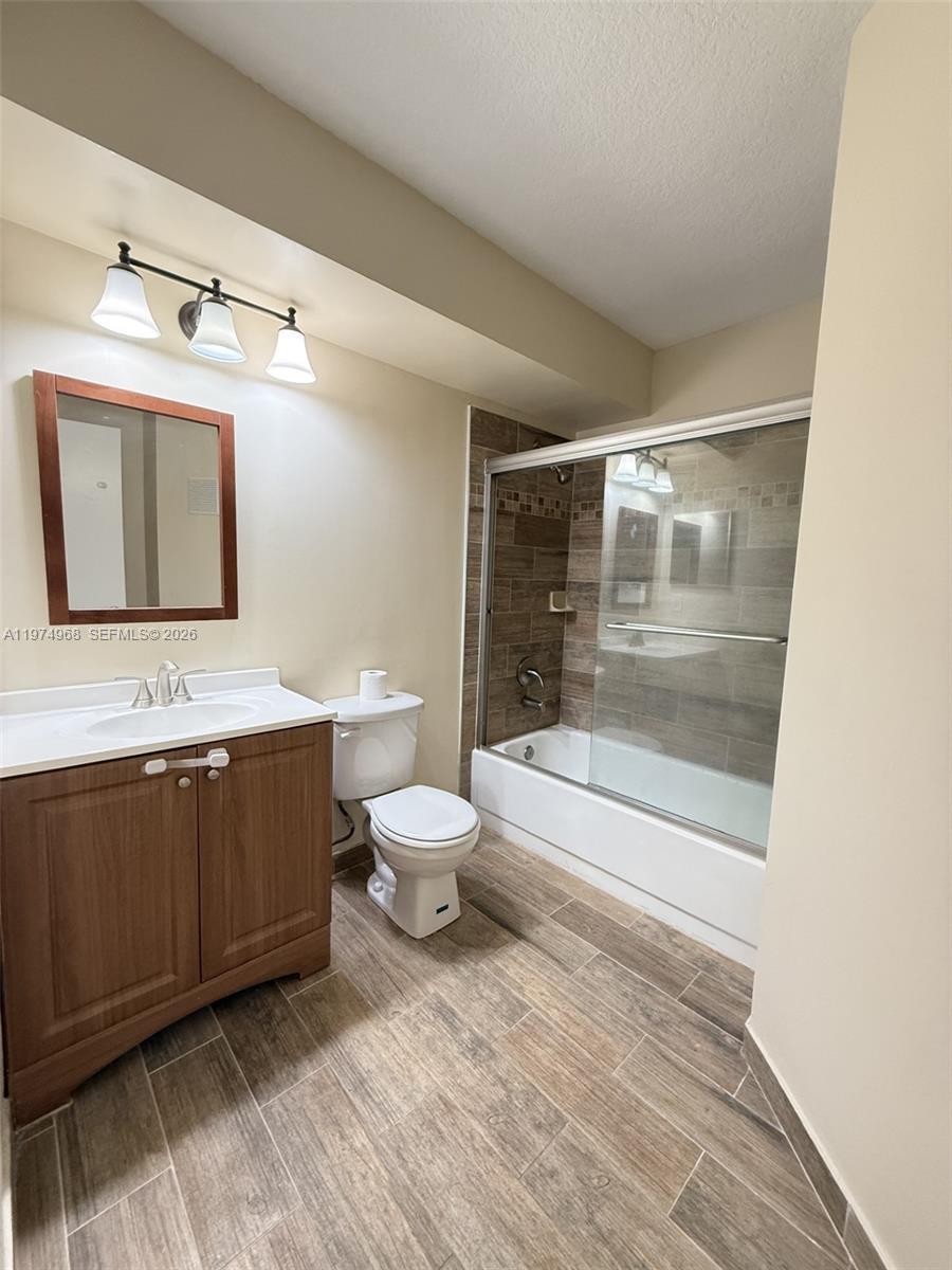 811 Lyons Rd #20104 Coconut Creek, FL 33063