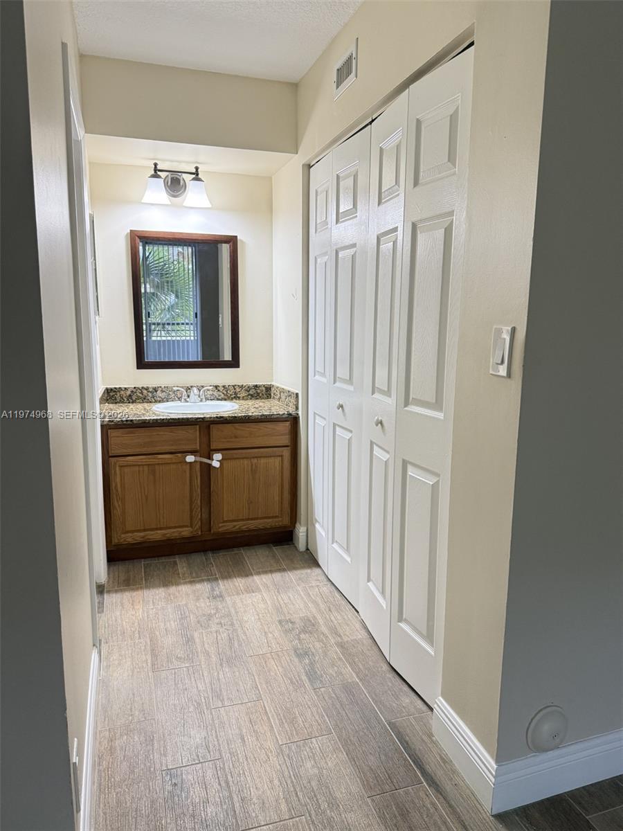 811 Lyons Rd #20104 Coconut Creek, FL 33063