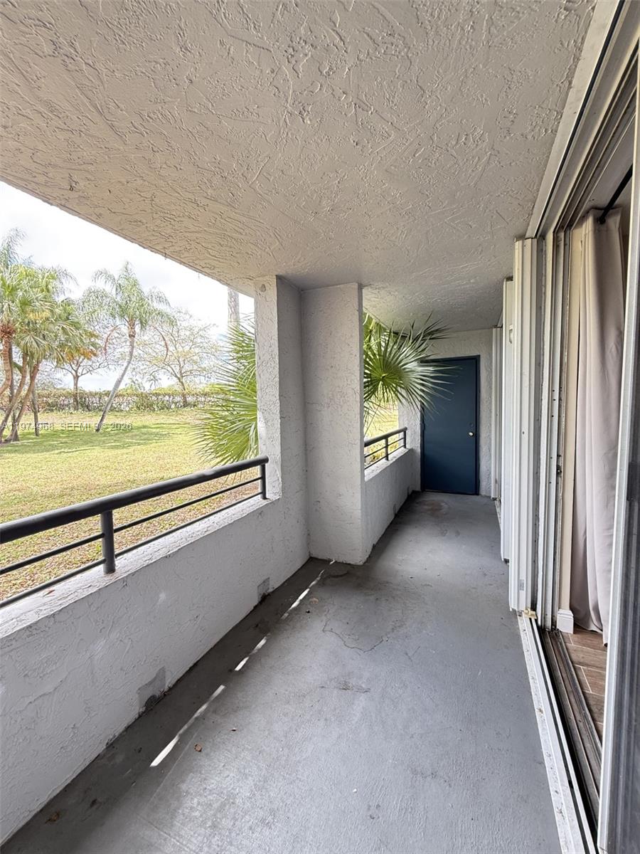 811 Lyons Rd #20104 Coconut Creek, FL 33063