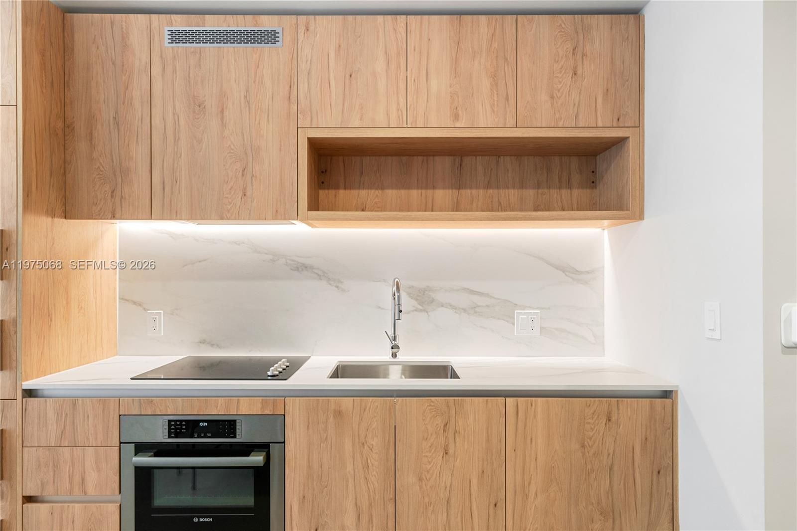 11 Ne 6th St #2104 Miami, FL 33132