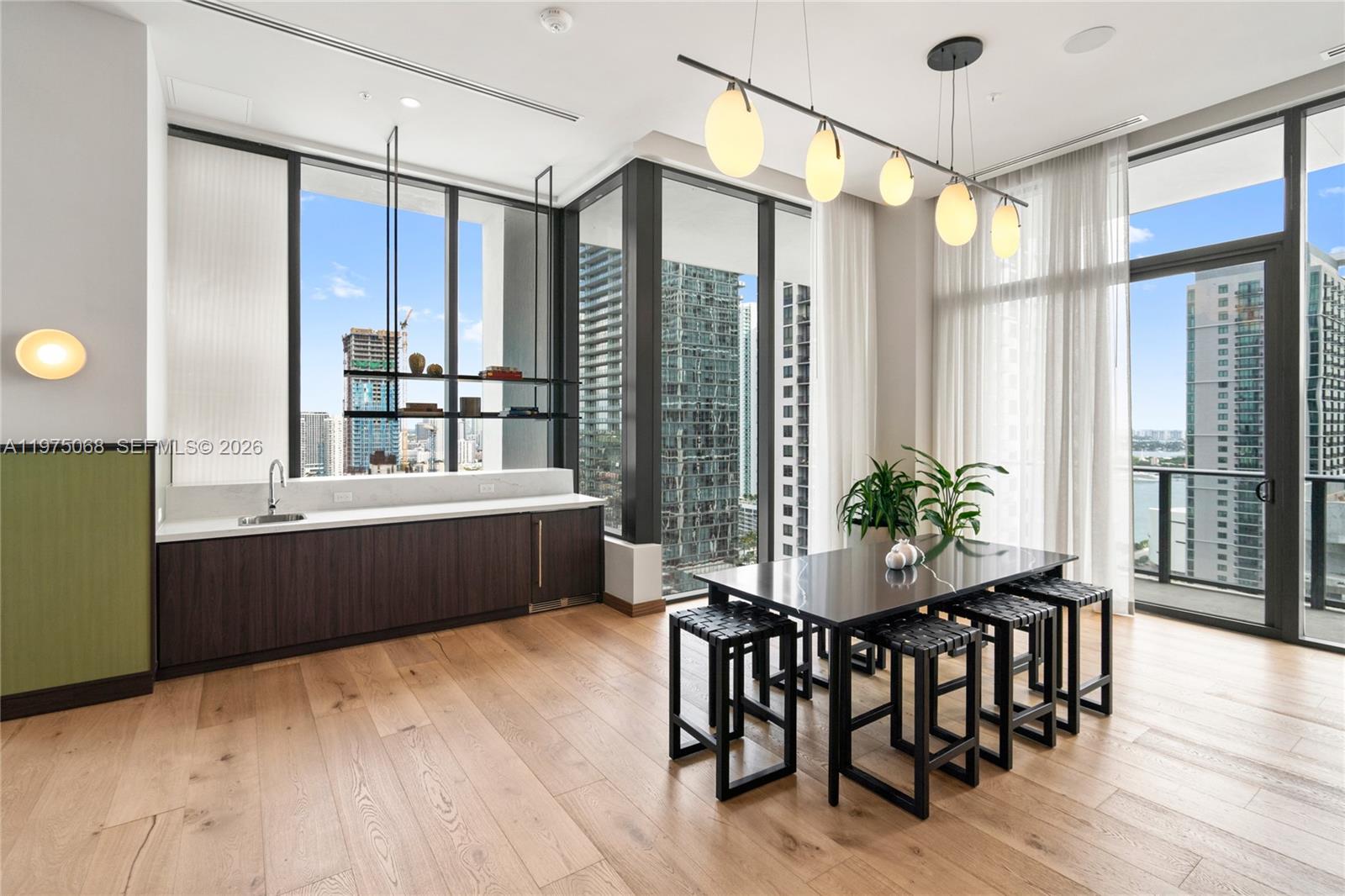 11 Ne 6th St #2104 Miami, FL 33132