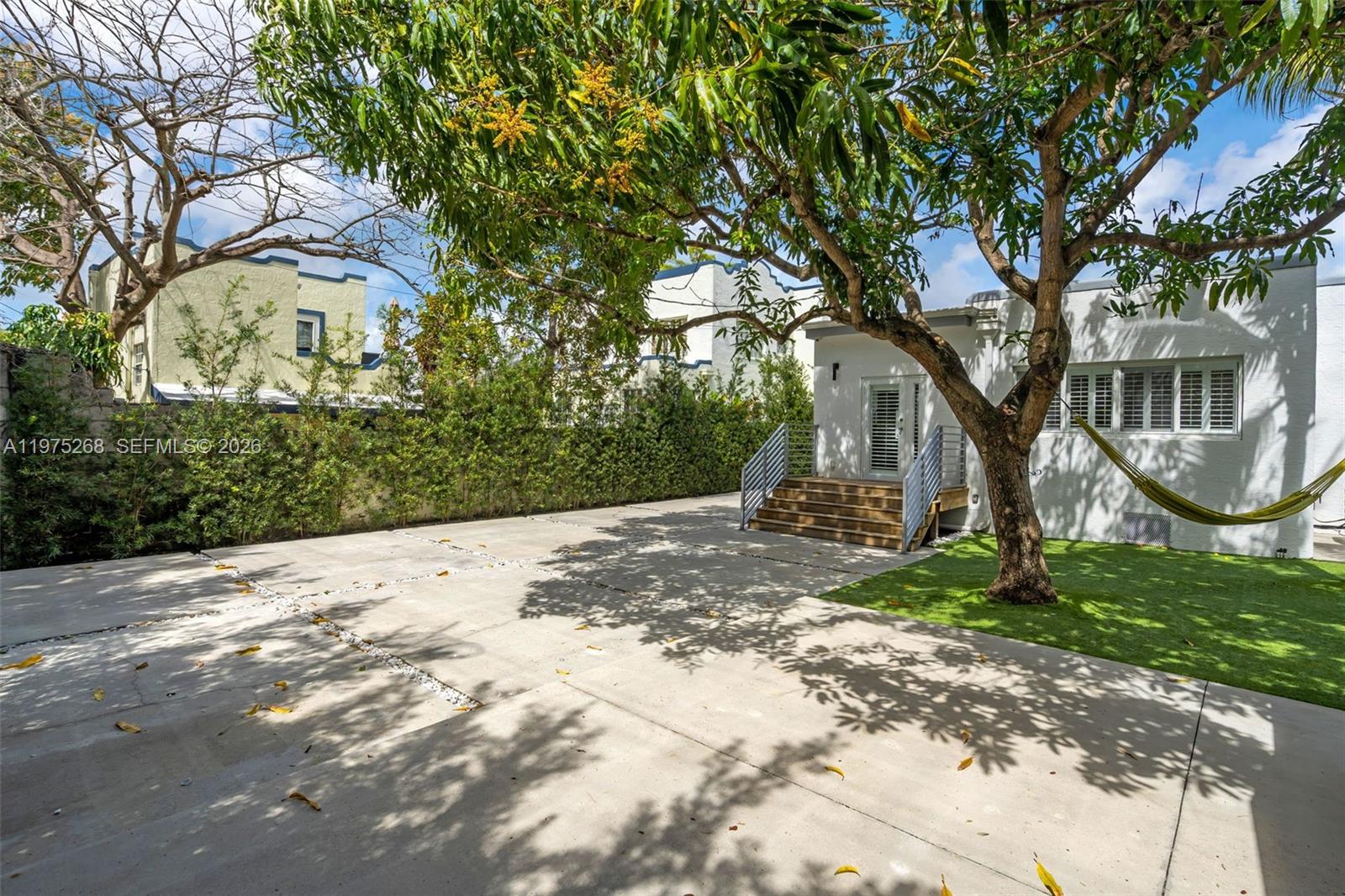 1632 SW 12th St Miami, FL 33135