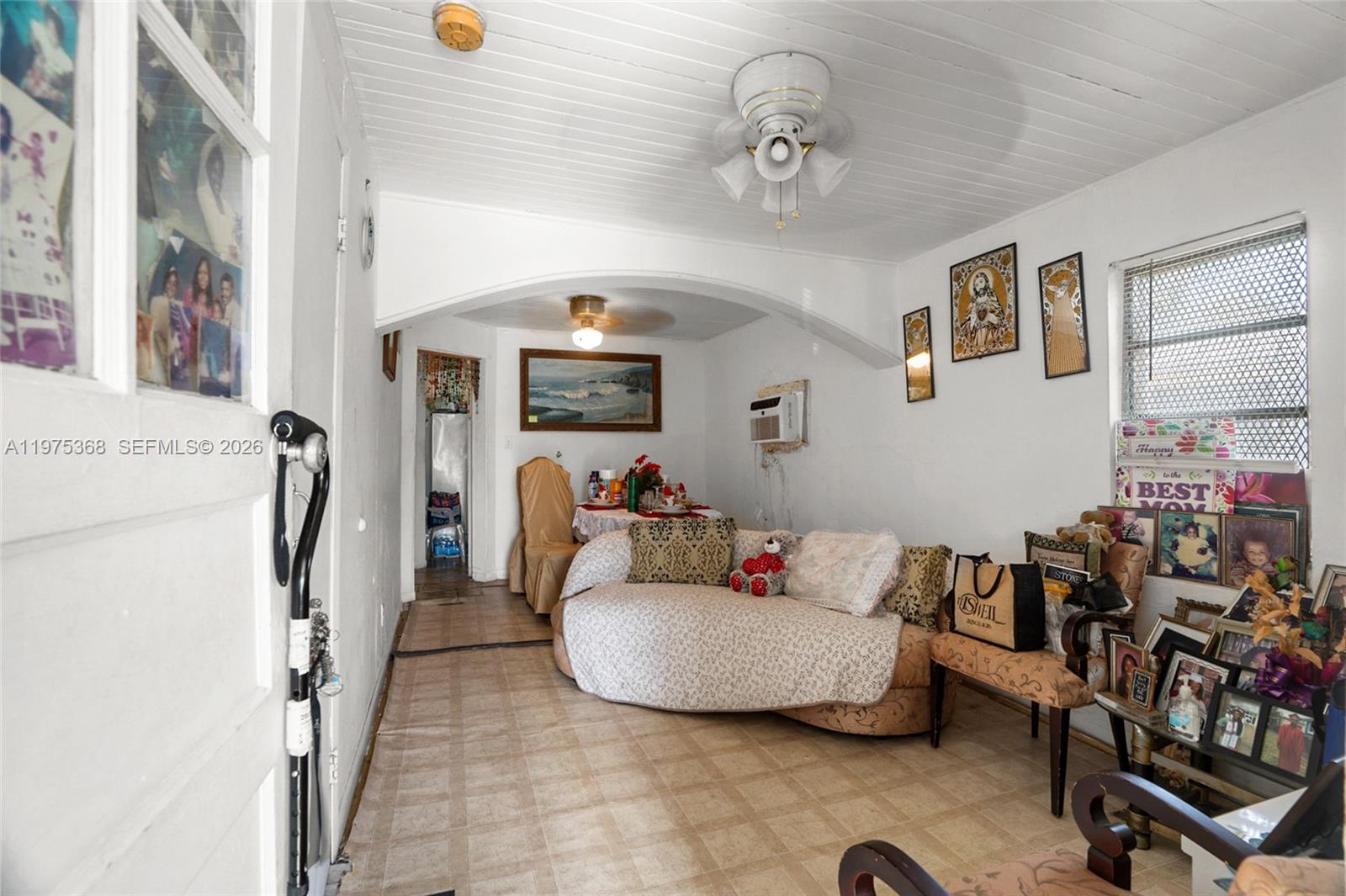 1733 NW 66th St Miami, FL 33147