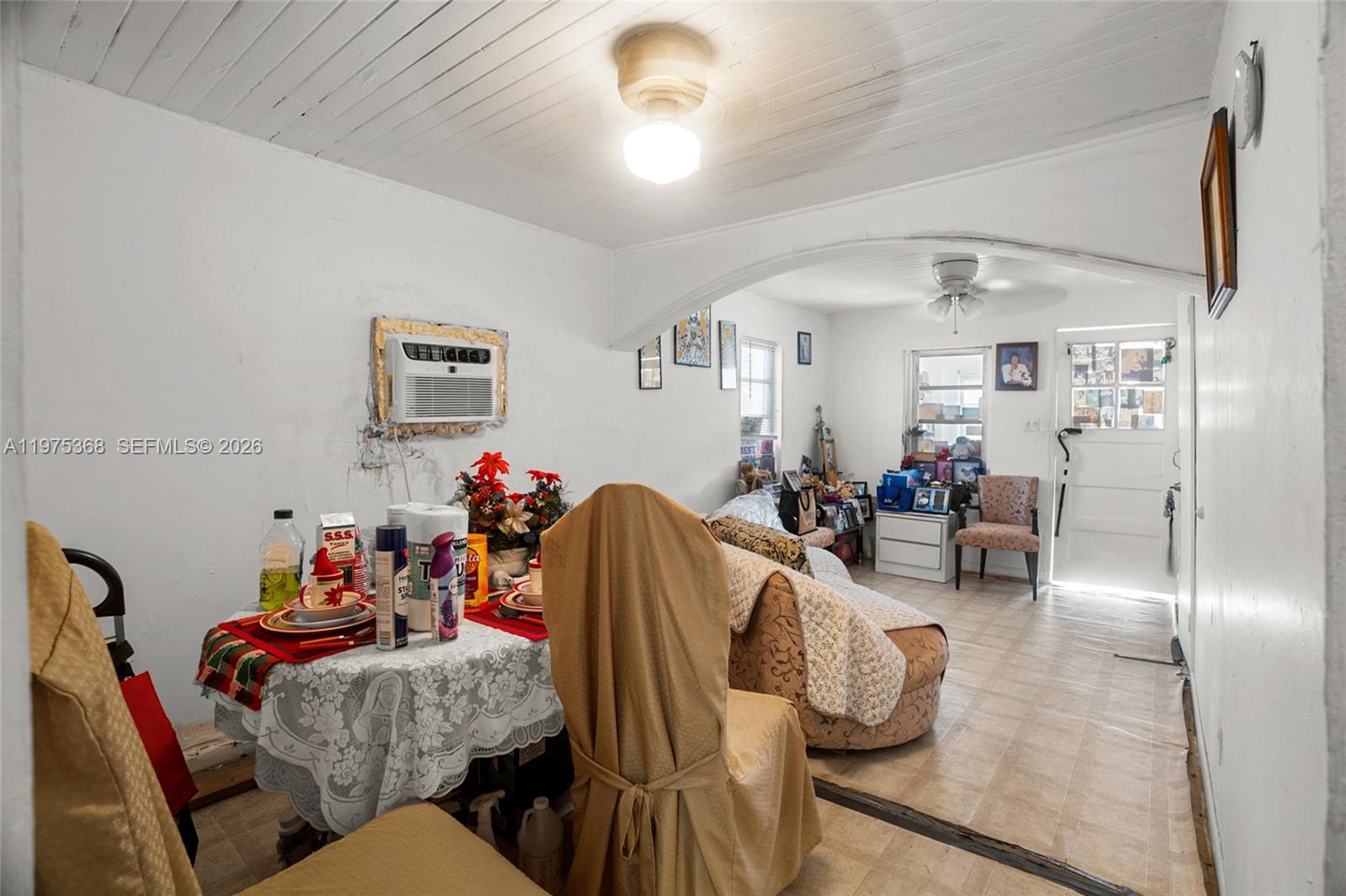 1733 NW 66th St Miami, FL 33147