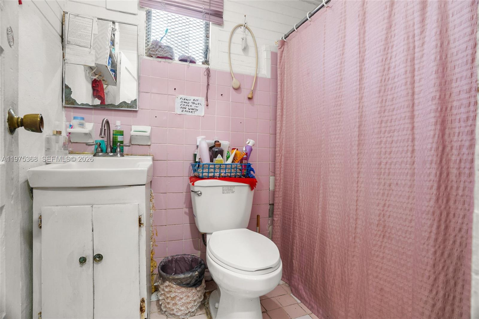 1733 NW 66th St Miami, FL 33147