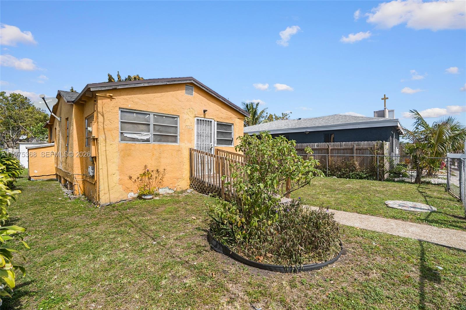 1733 NW 66th St Miami, FL 33147