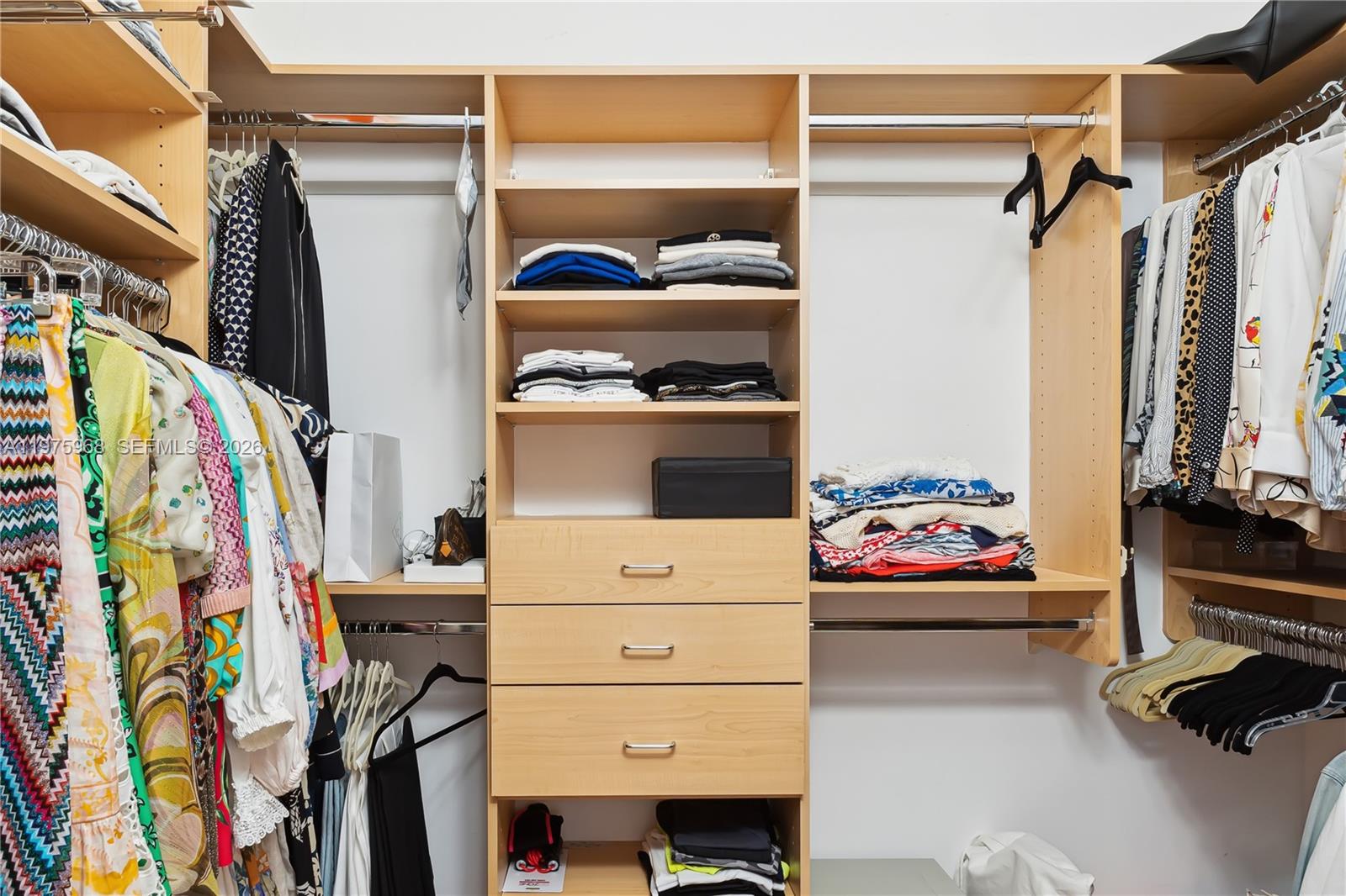 808 Brickell Key Dr #2502 Miami, FL 33131