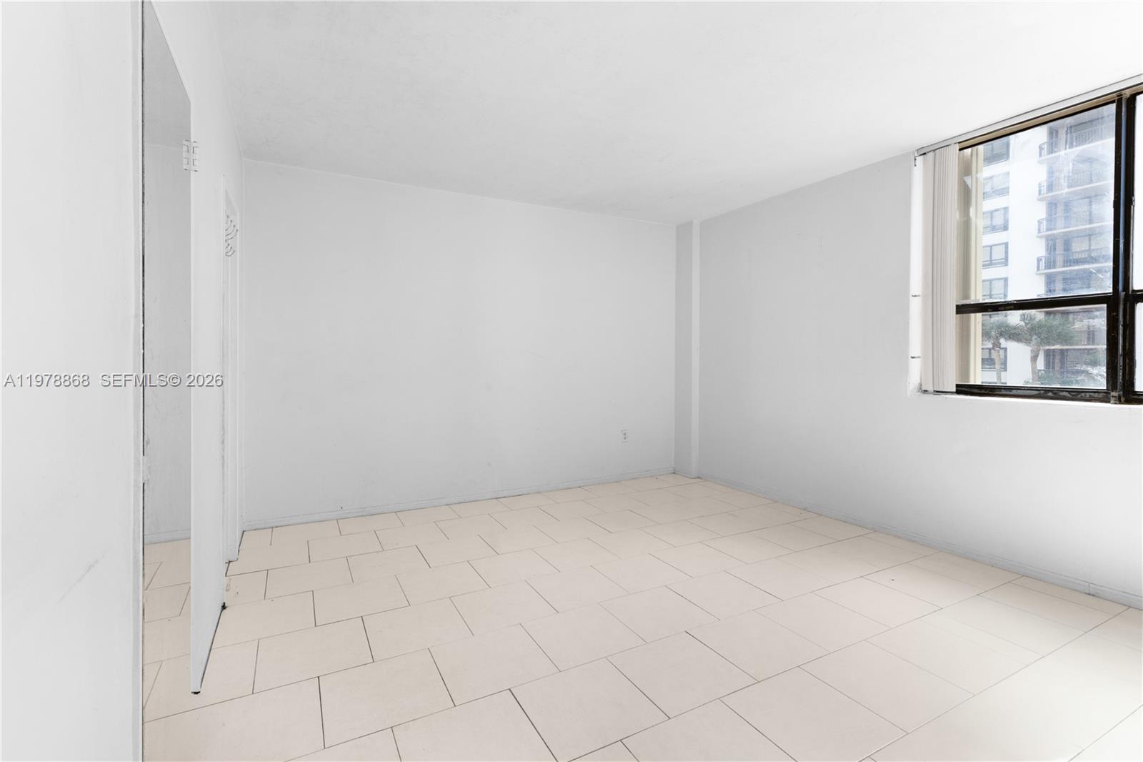 10185 Collins Ave #410 Bal Harbour, FL 33154