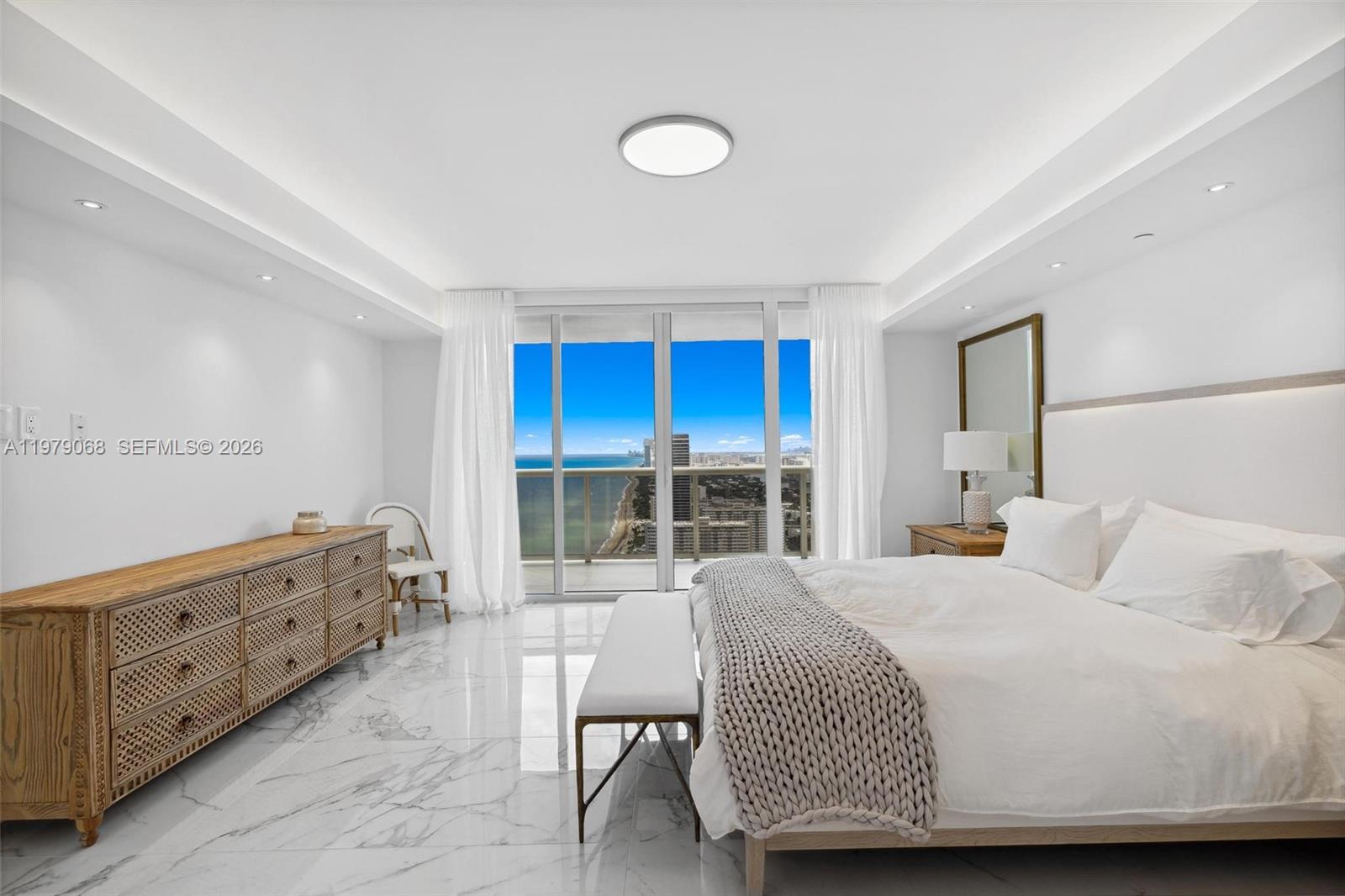 1830 S Ocean Dr #4502 Hallandale Beach, FL 33009