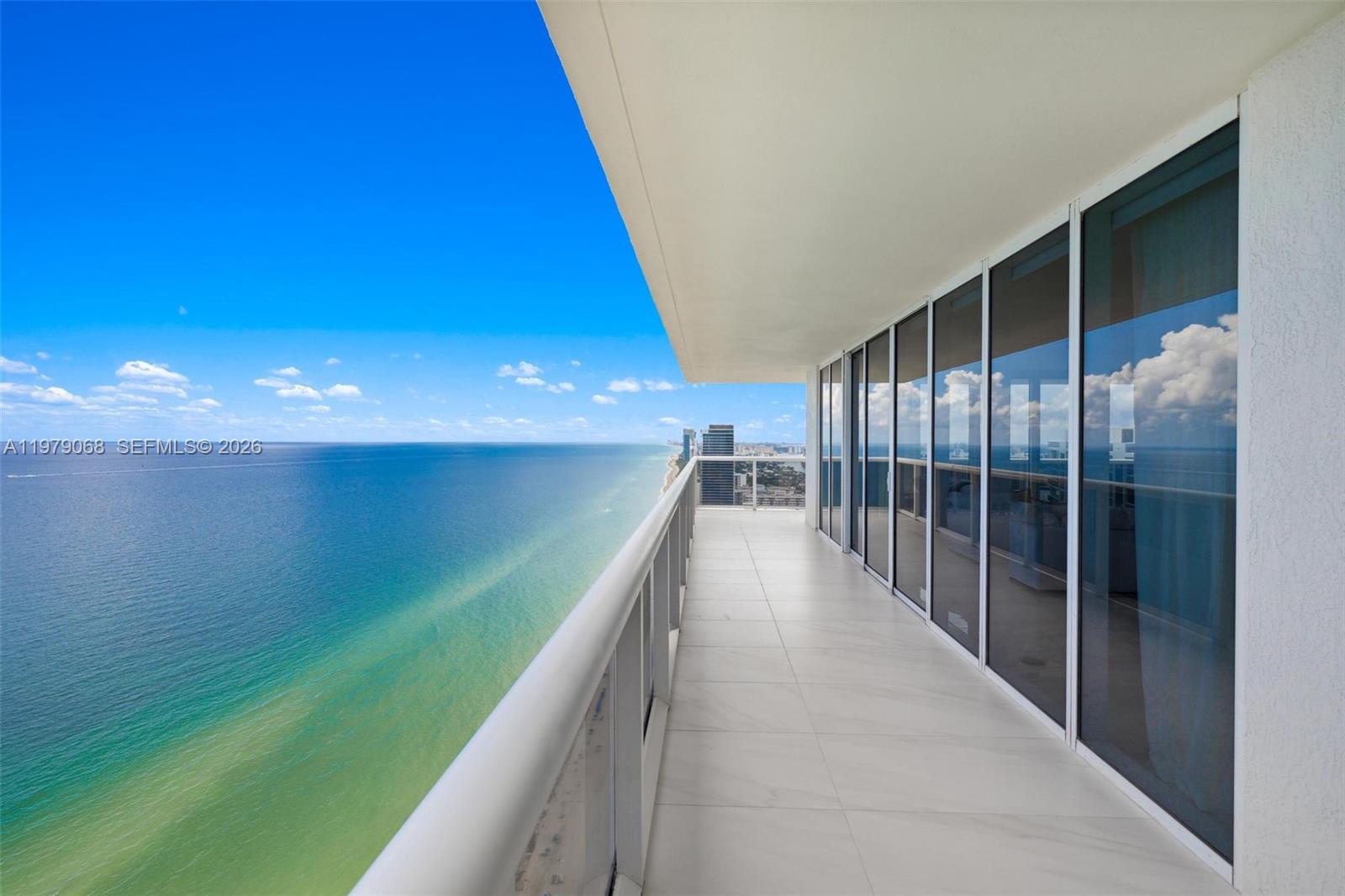 1830 S Ocean Dr #4502 Hallandale Beach, FL 33009