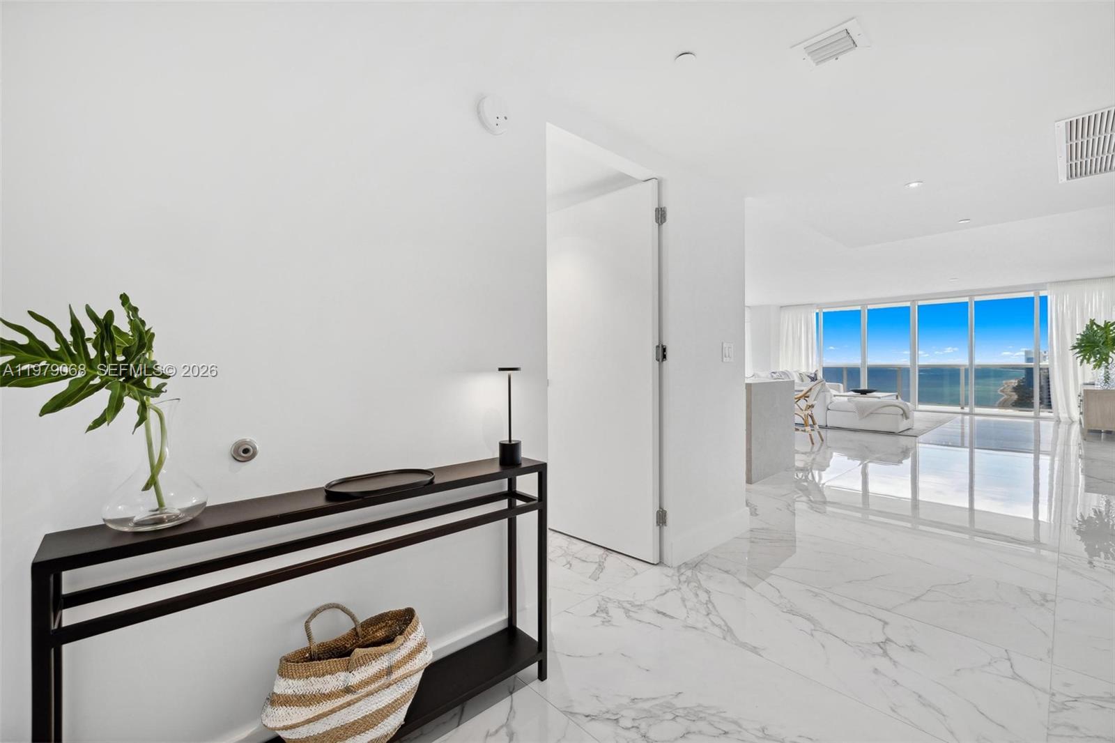 1830 S Ocean Dr #4502 Hallandale Beach, FL 33009