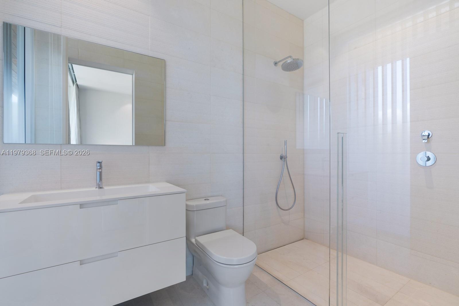 1051 W 48th St #4 Miami Beach, FL 33140