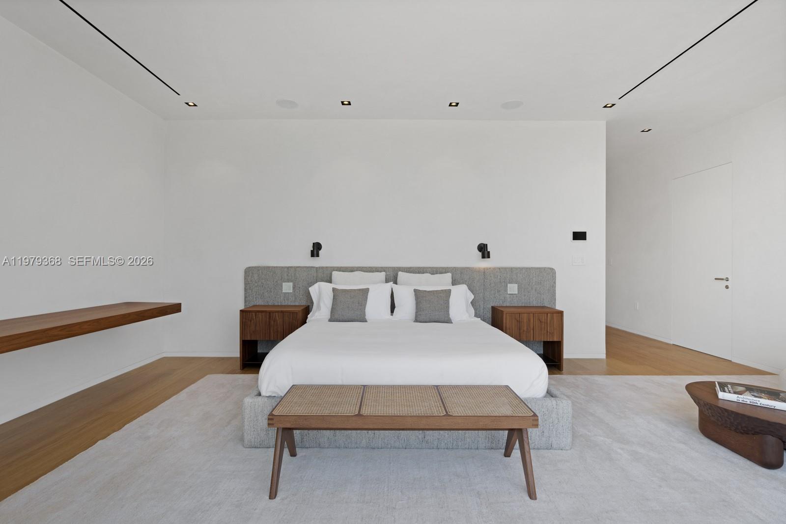 1051 W 48th St #4 Miami Beach, FL 33140