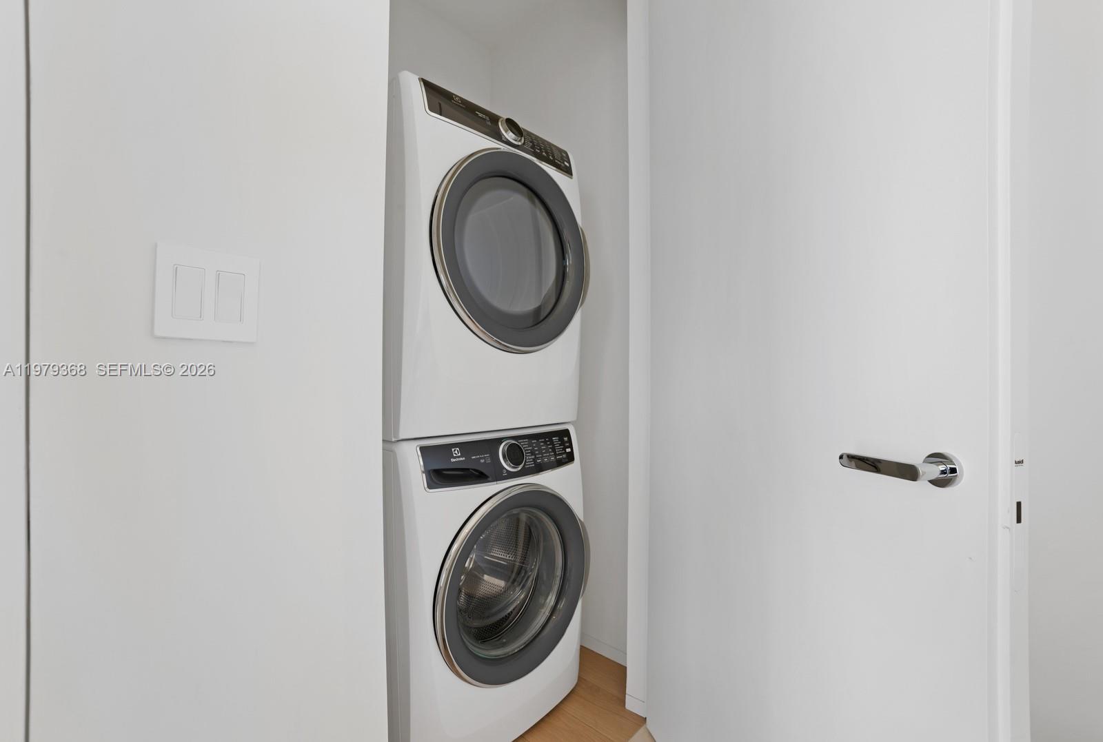 1051 W 48th St #4 Miami Beach, FL 33140