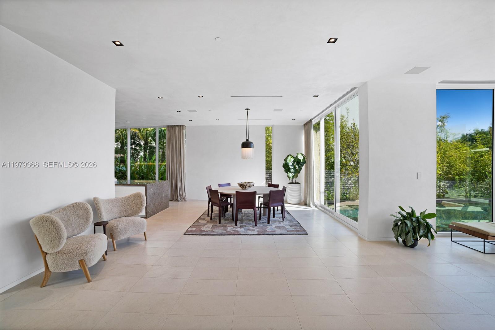 1051 W 48th St #4 Miami Beach, FL 33140