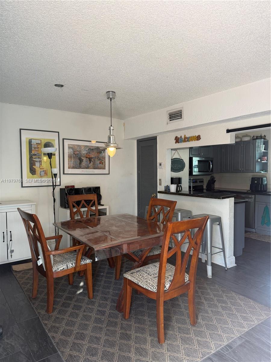 6936 SW 110th Ave Miami, FL 33173