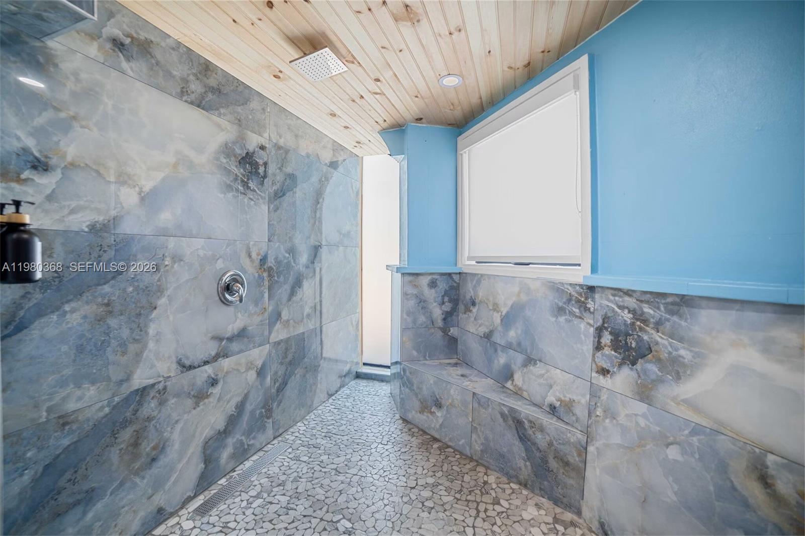 1557 Long Bch Dr Big Pine, FL 33043