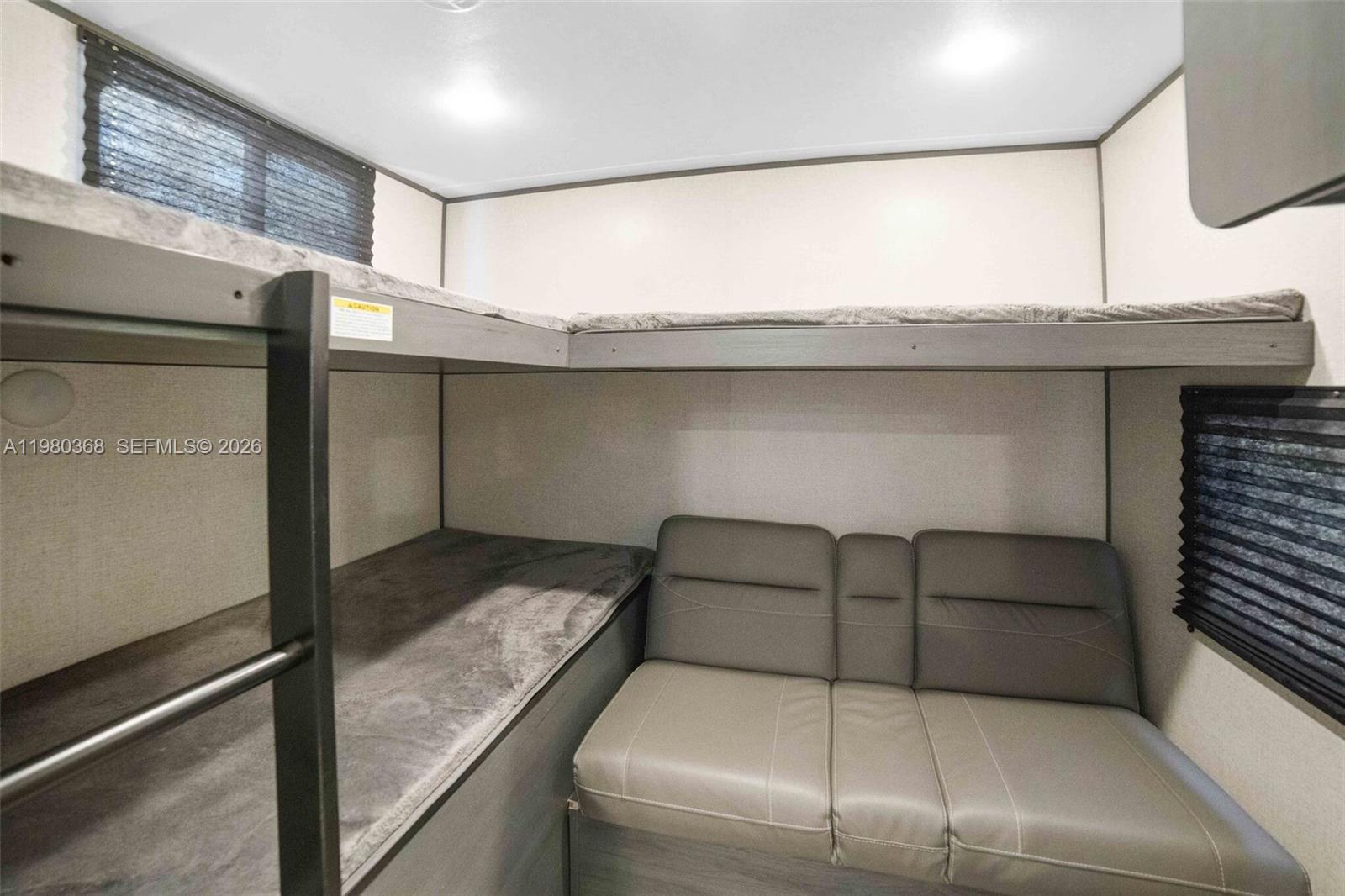 1557 Long Bch Dr Big Pine, FL 33043