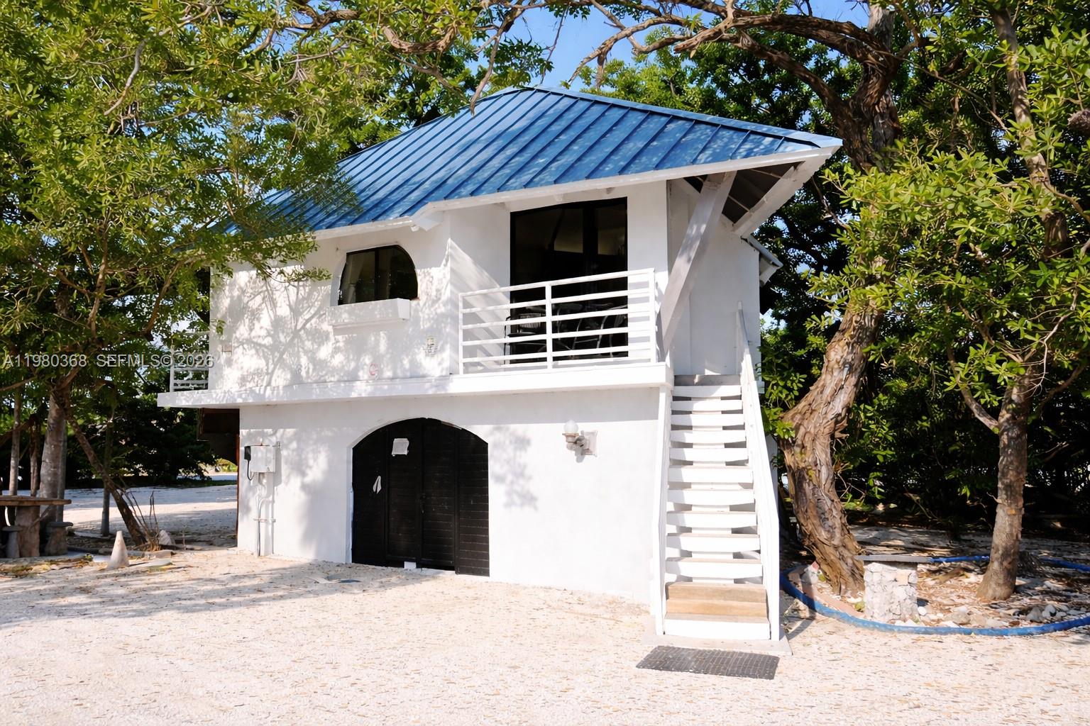 1557 Long Bch Dr Big Pine, FL 33043