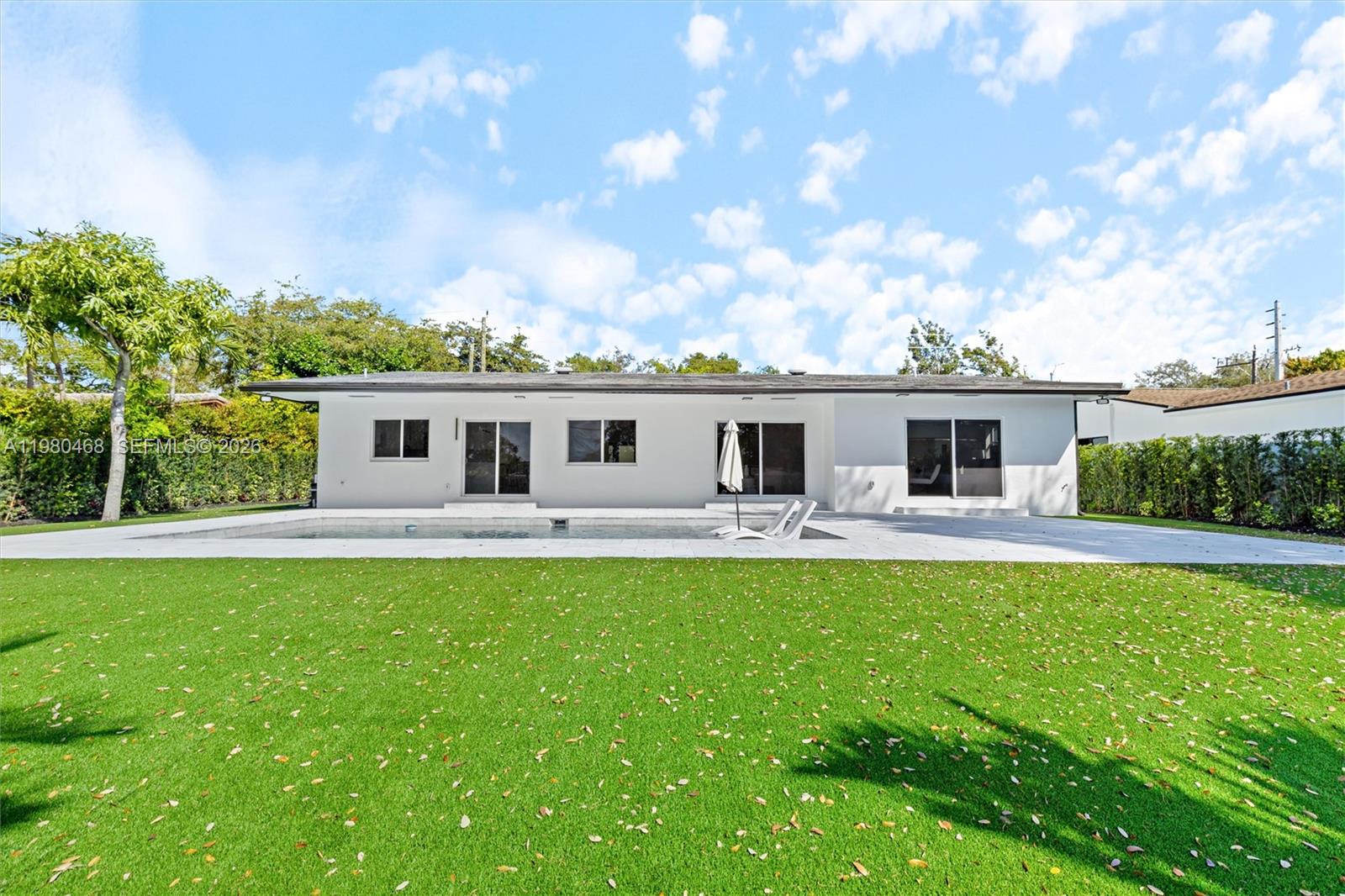 1840 NE 199th St Miami, FL 33179