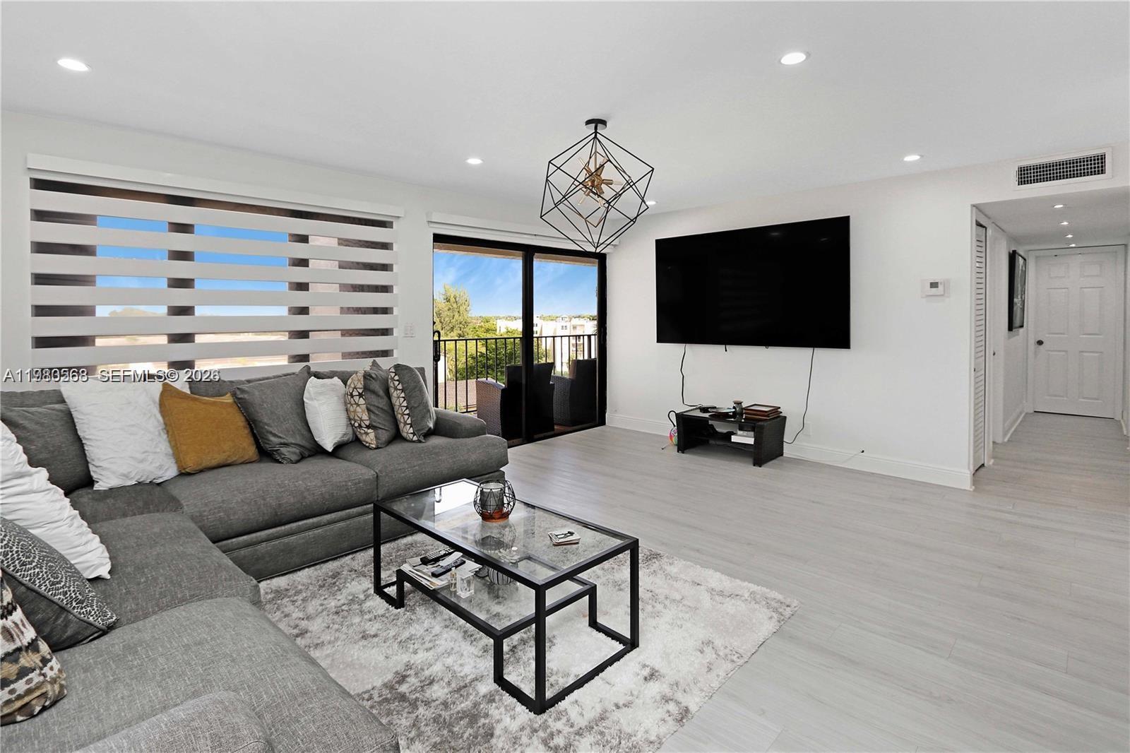 14203 SW 66th St #503 Miami, FL 33183